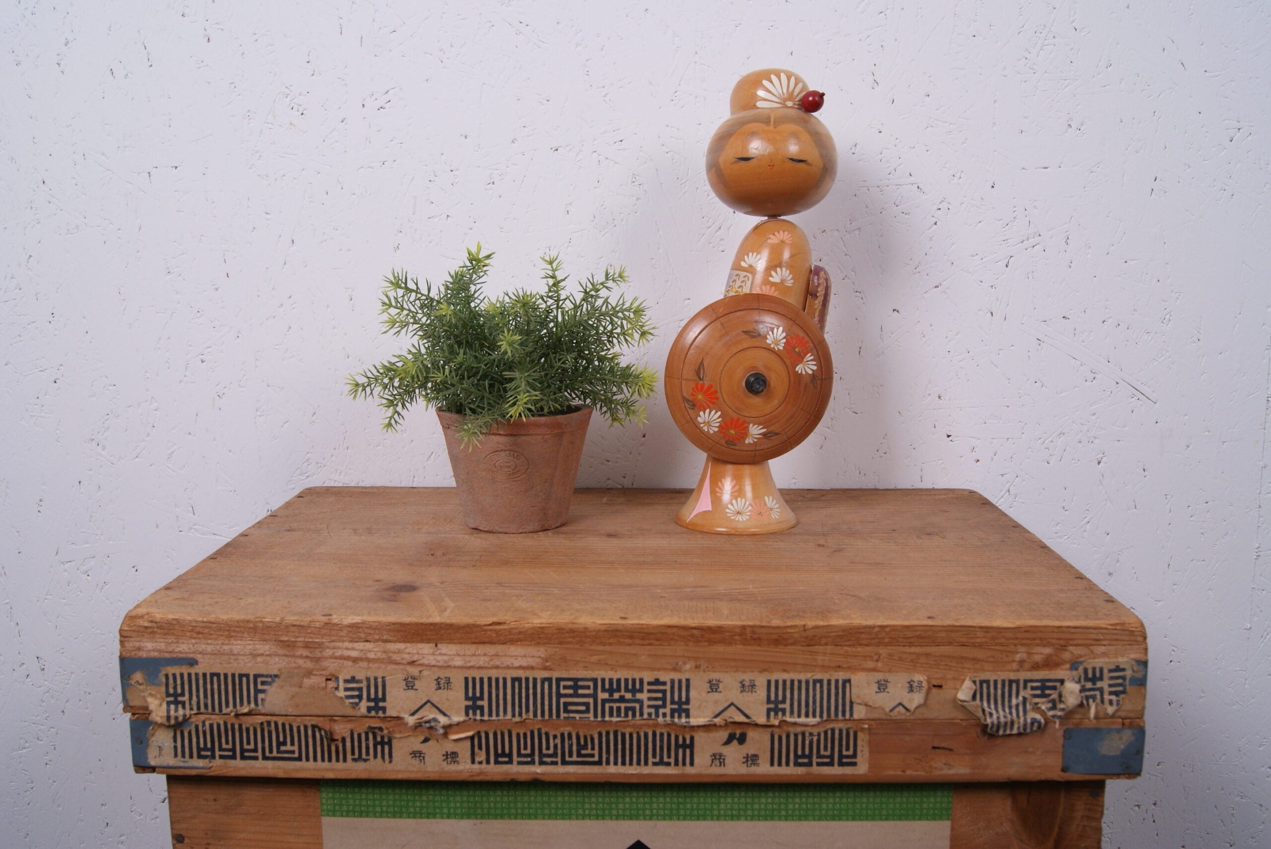 large-creative-kokeshi-doll-15