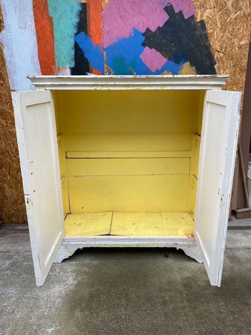 large-cupboard-4