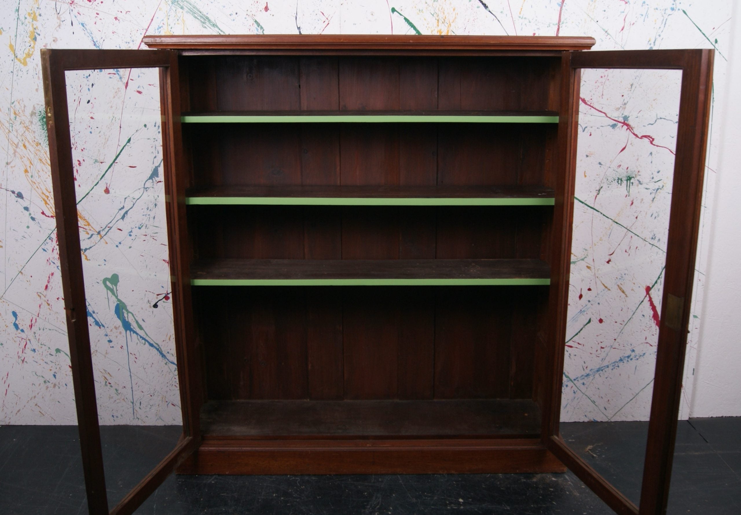 large-glass-cabinet-2