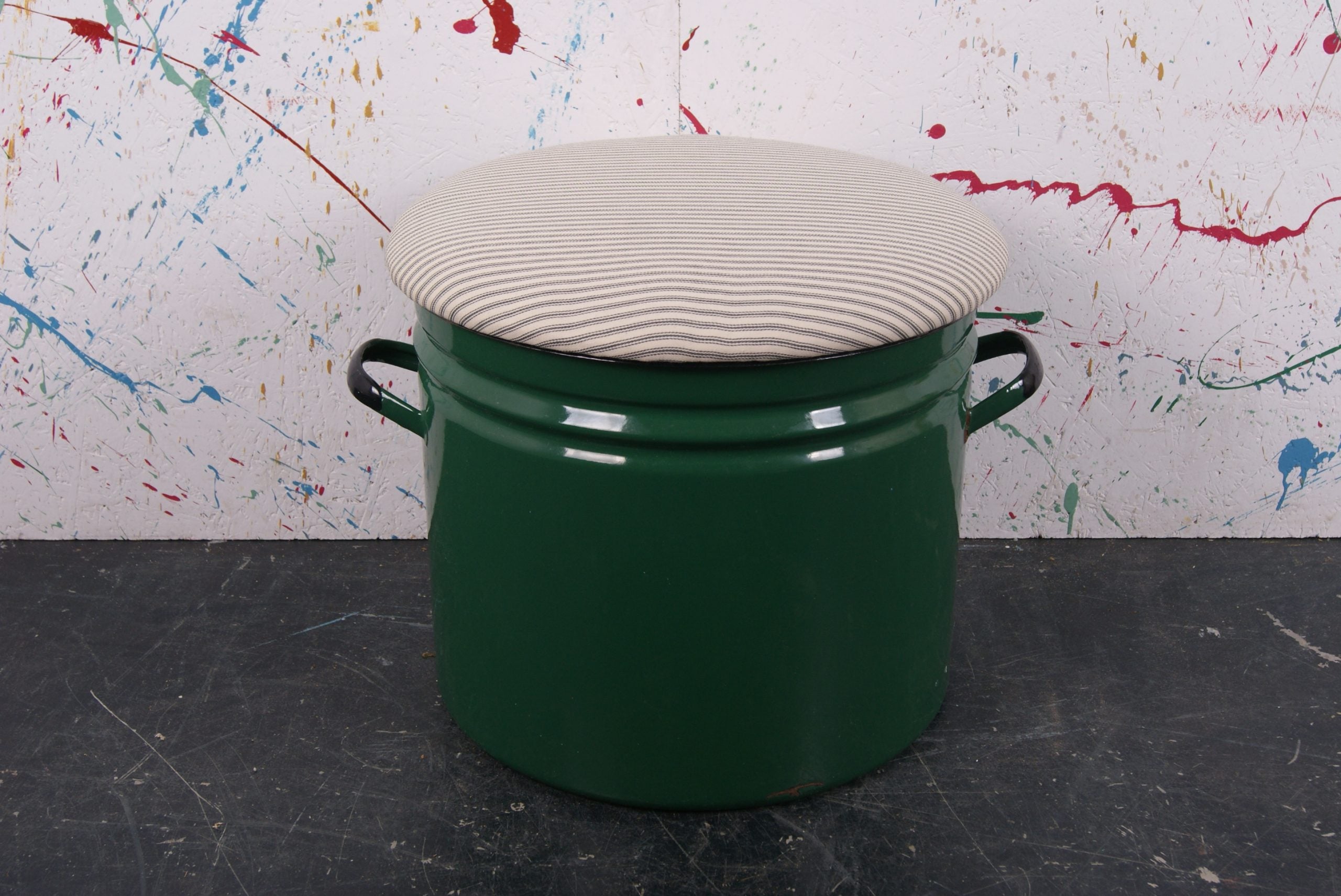 large-green-round-maggie-10