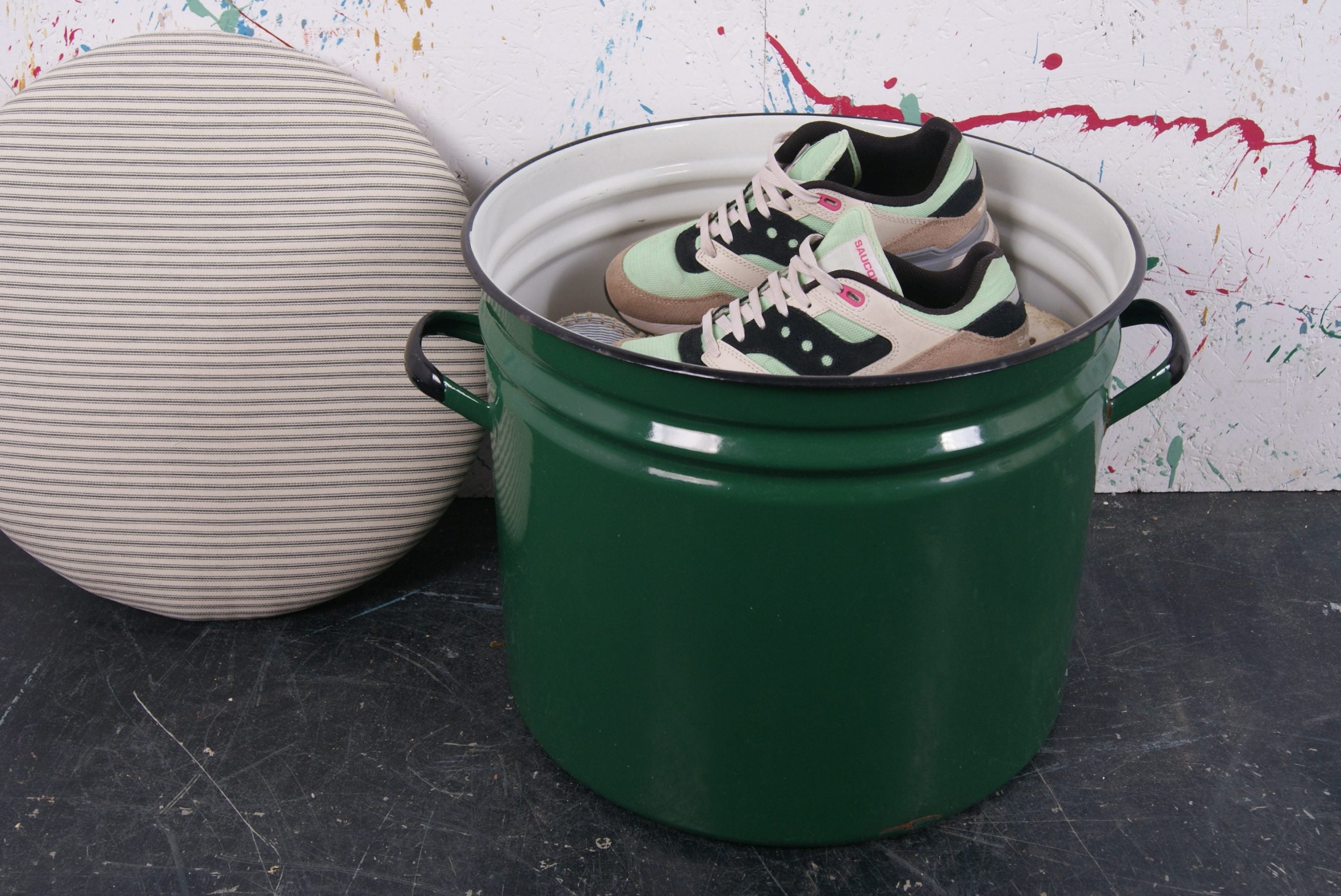 large-green-round-maggie-14