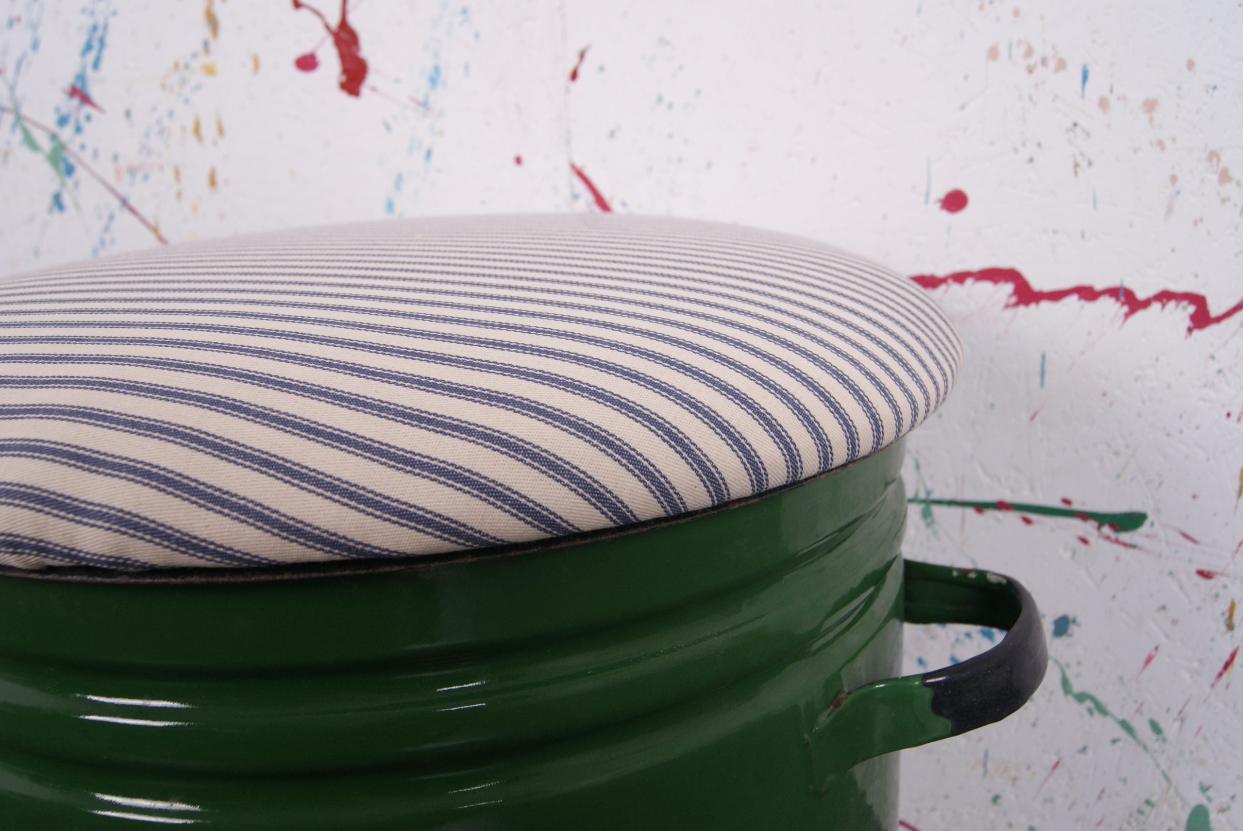 large-green-round-maggie-21