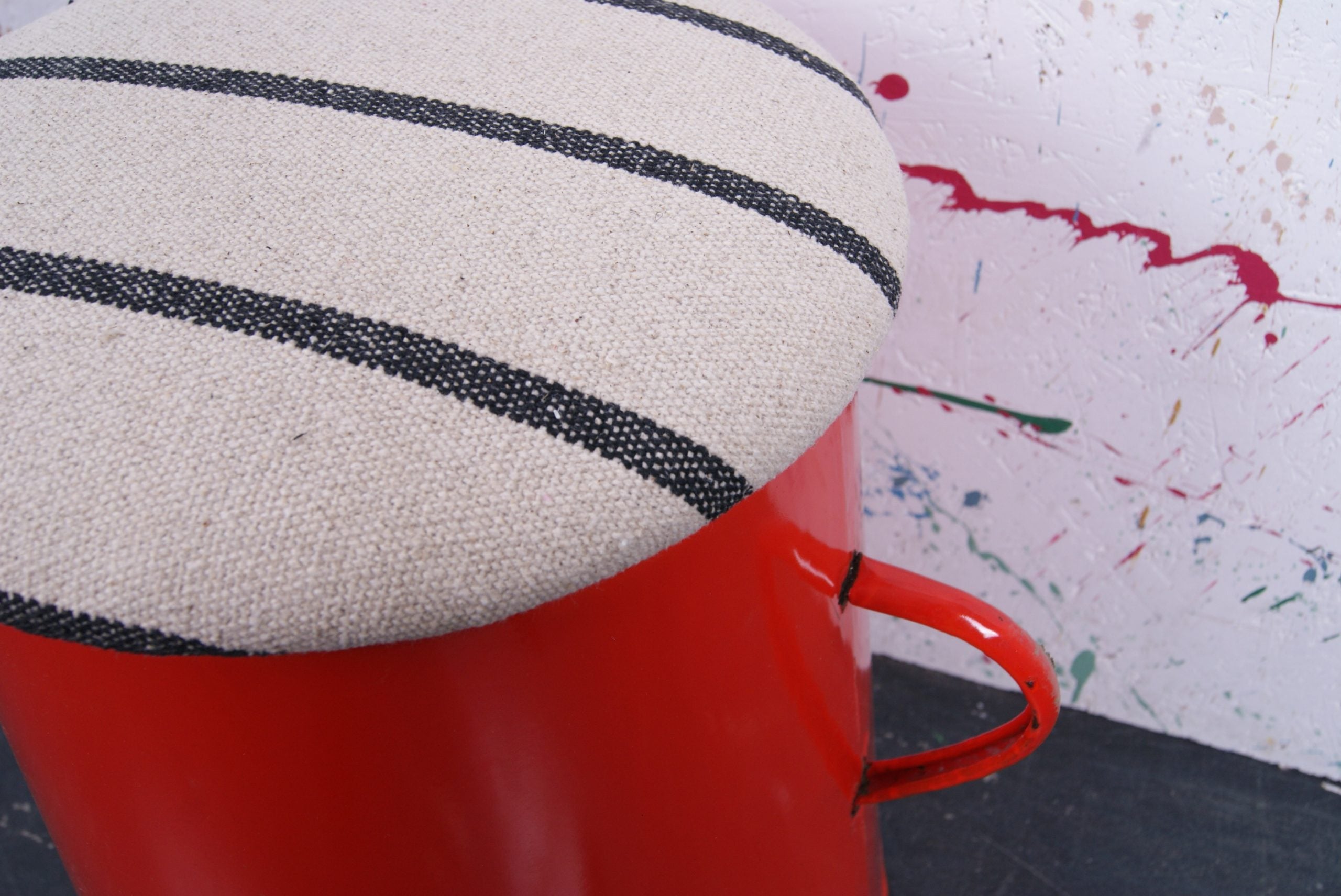 arge-red-maggie-charcoal-1