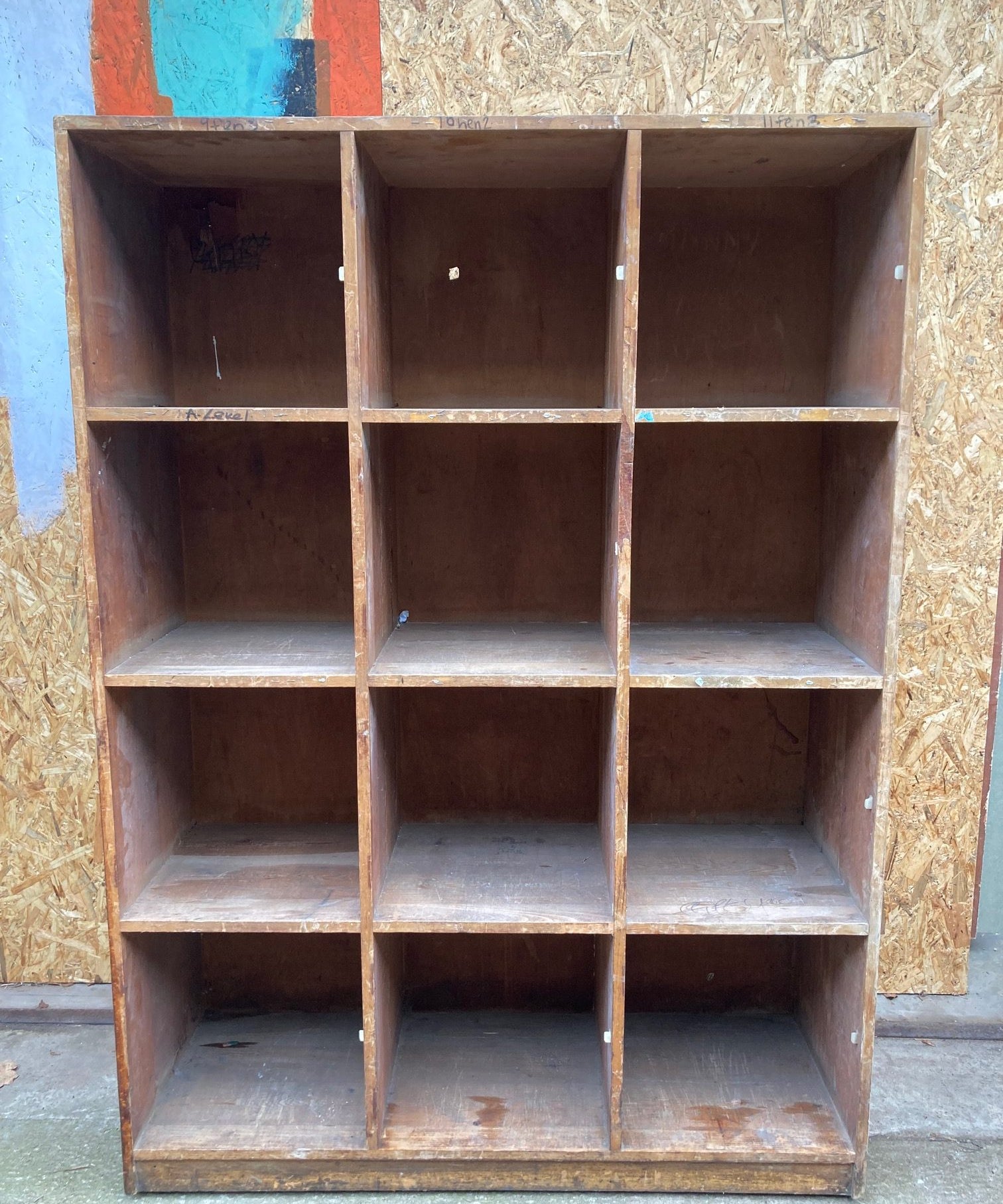 large-wooden-pigeon-hole-storage-1