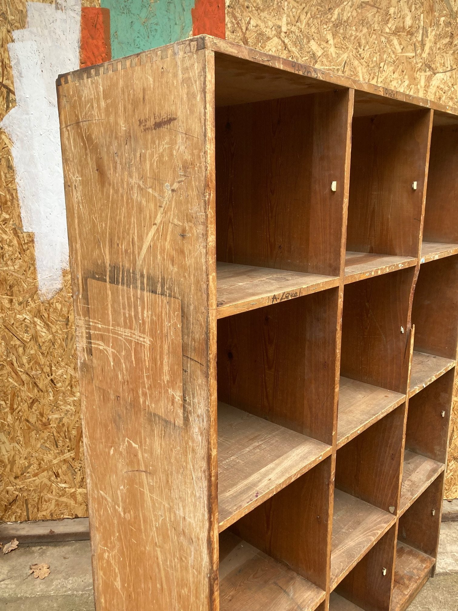 large-wooden-pigeon-hole-storage-5