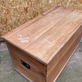 large-wooden-trunk-6