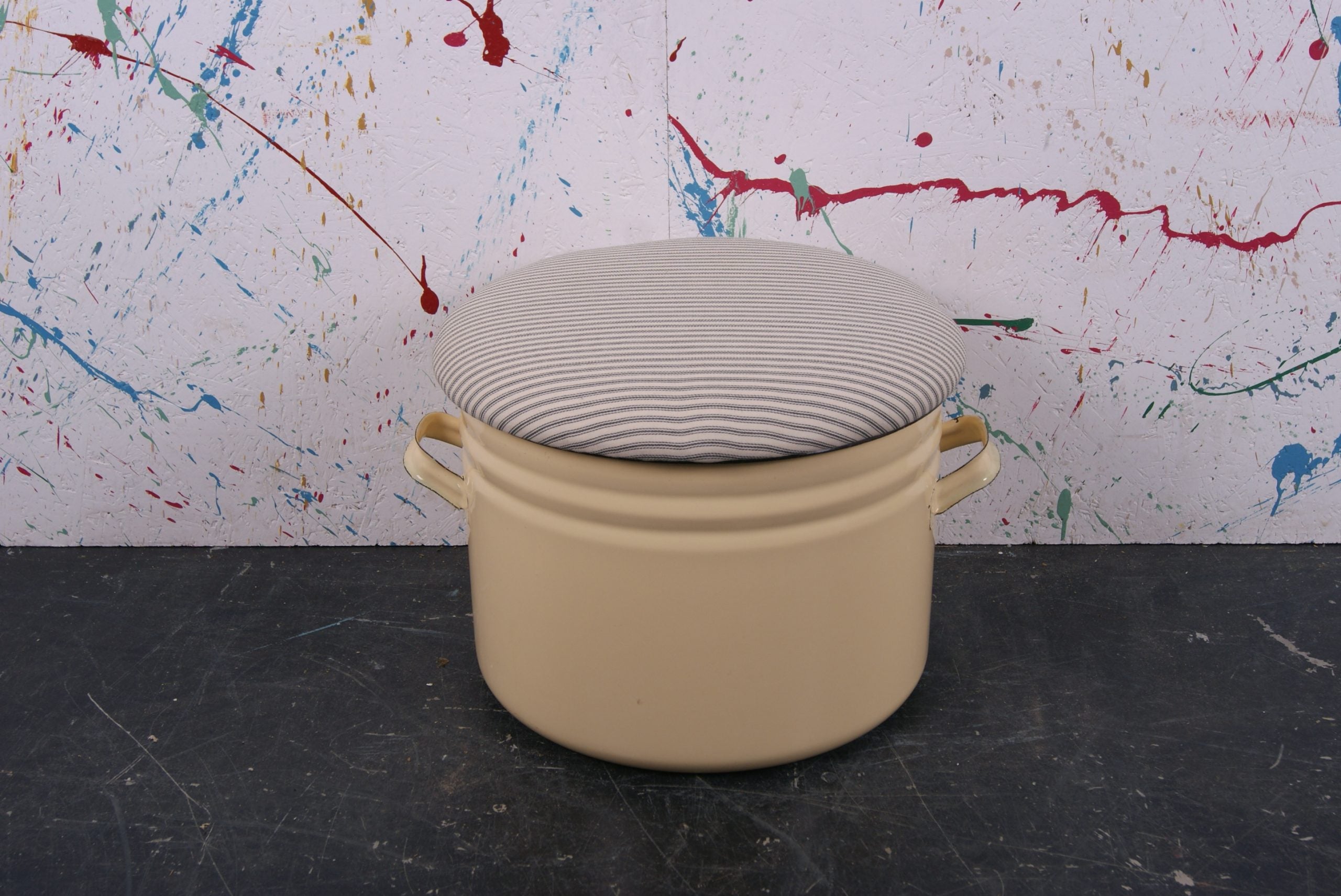 light-yellow-maggie-10
