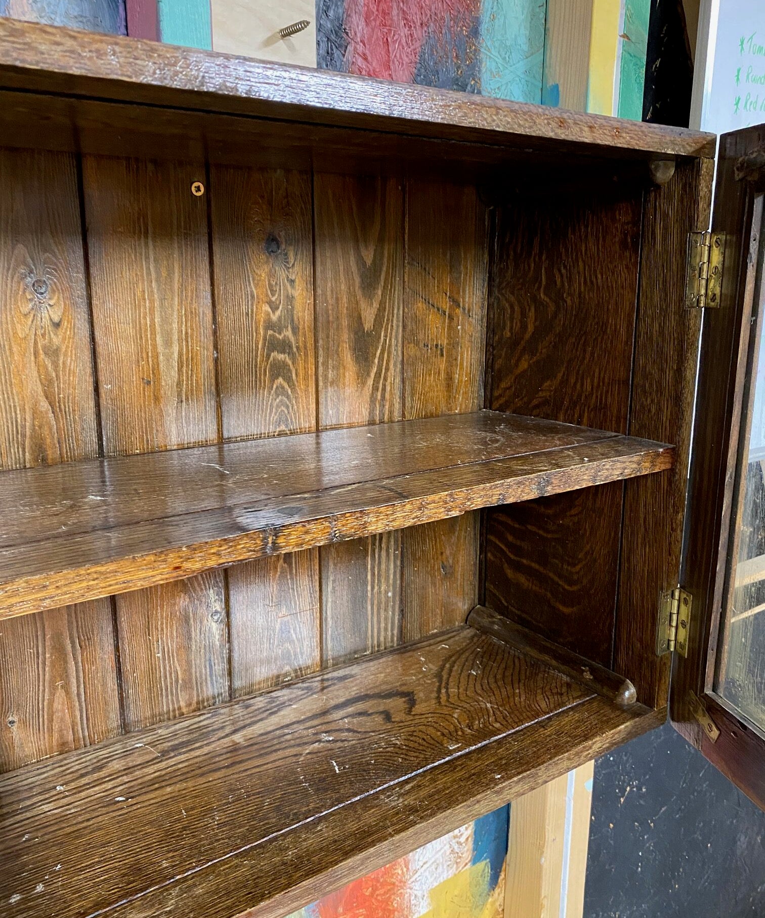 long-glass-cabinet-23
