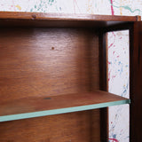 long-glass-cabinet-3