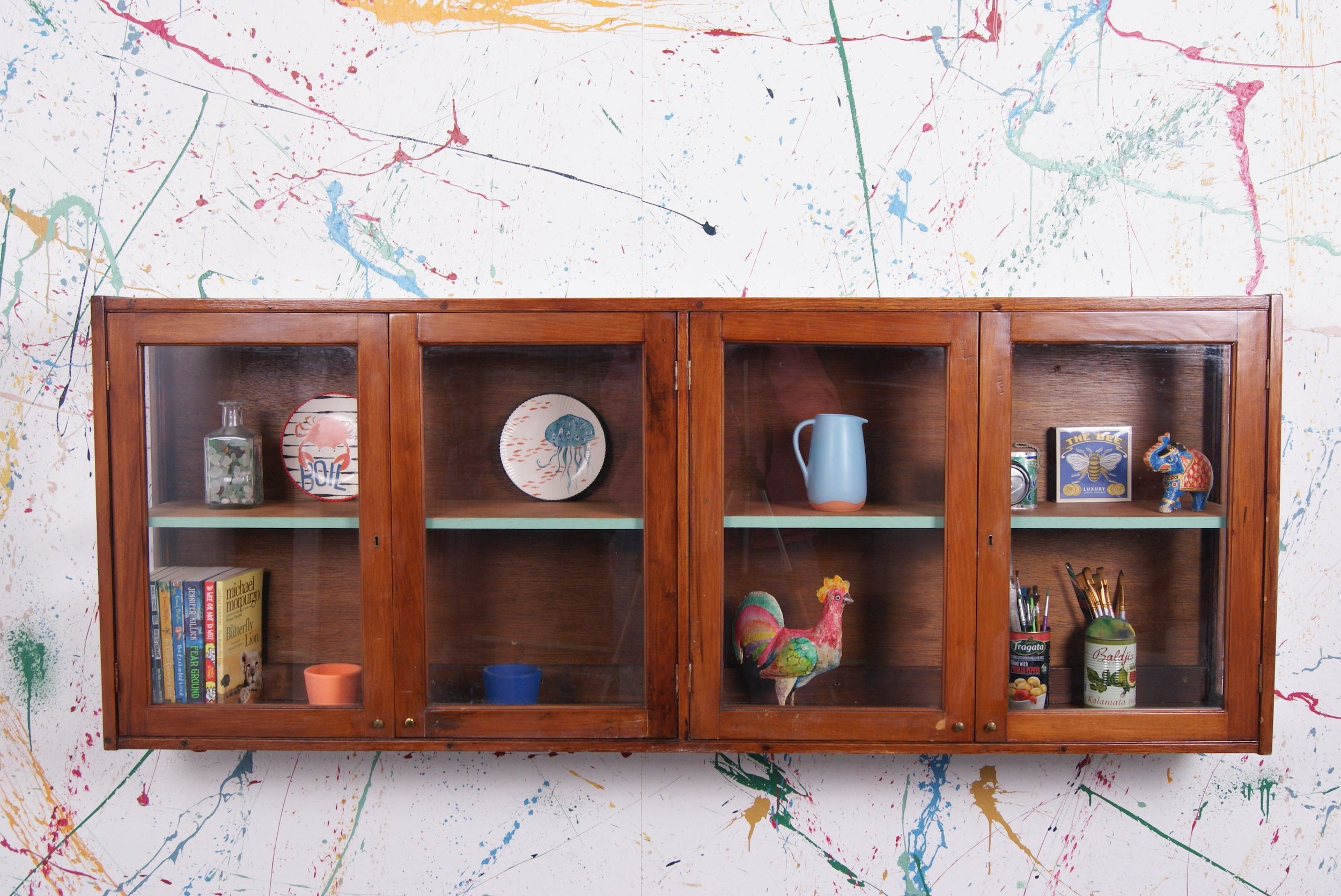 long-glass-cabinet-8