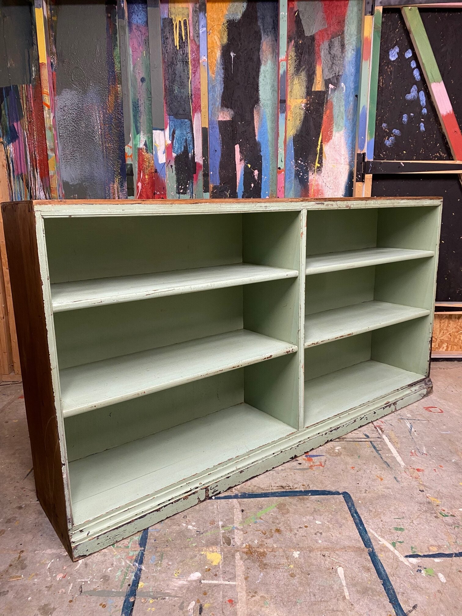long-green-shelving-unit-3