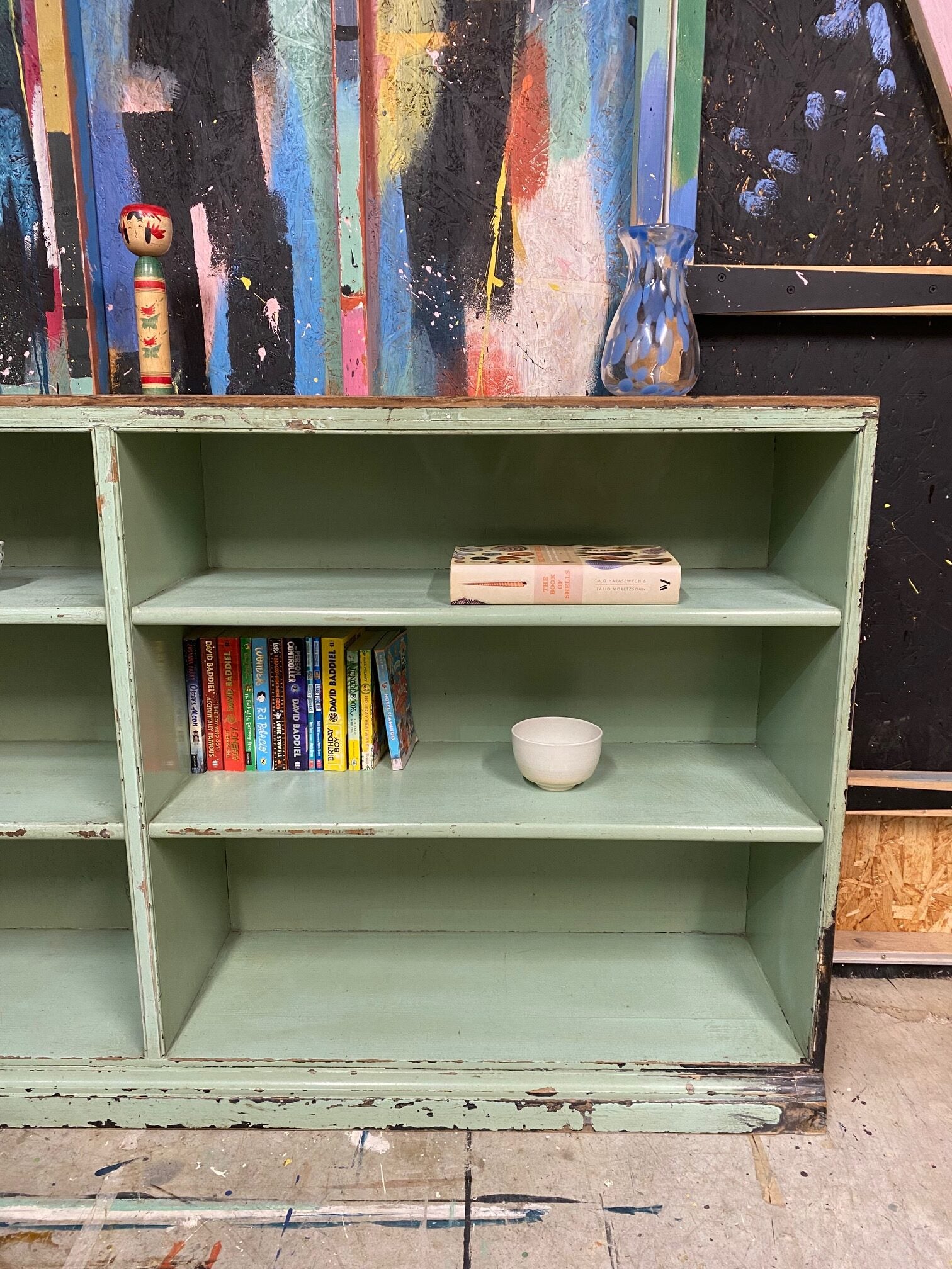 long-green-shelving-unit-6