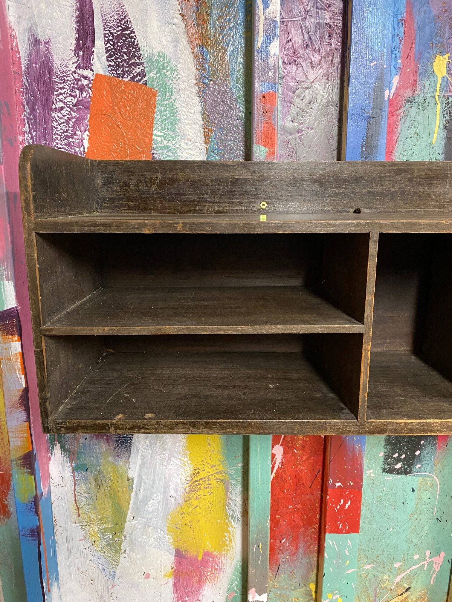long-wooden-shelf-2