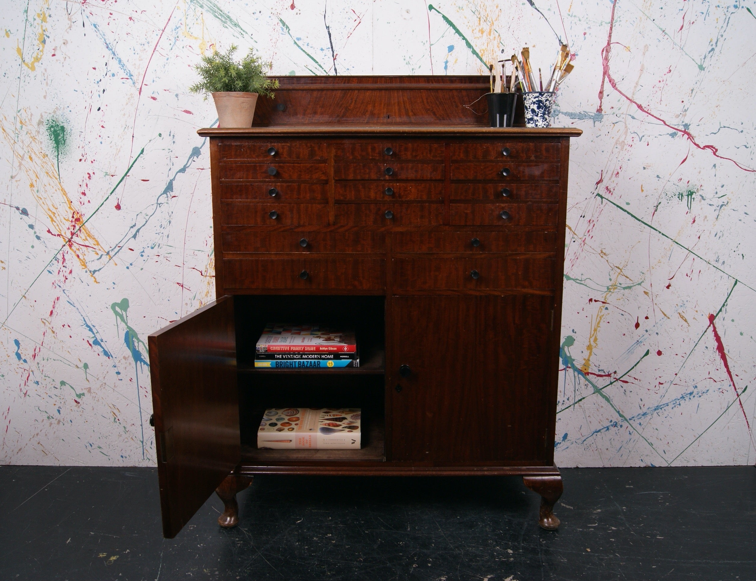 medical-cabinet-25