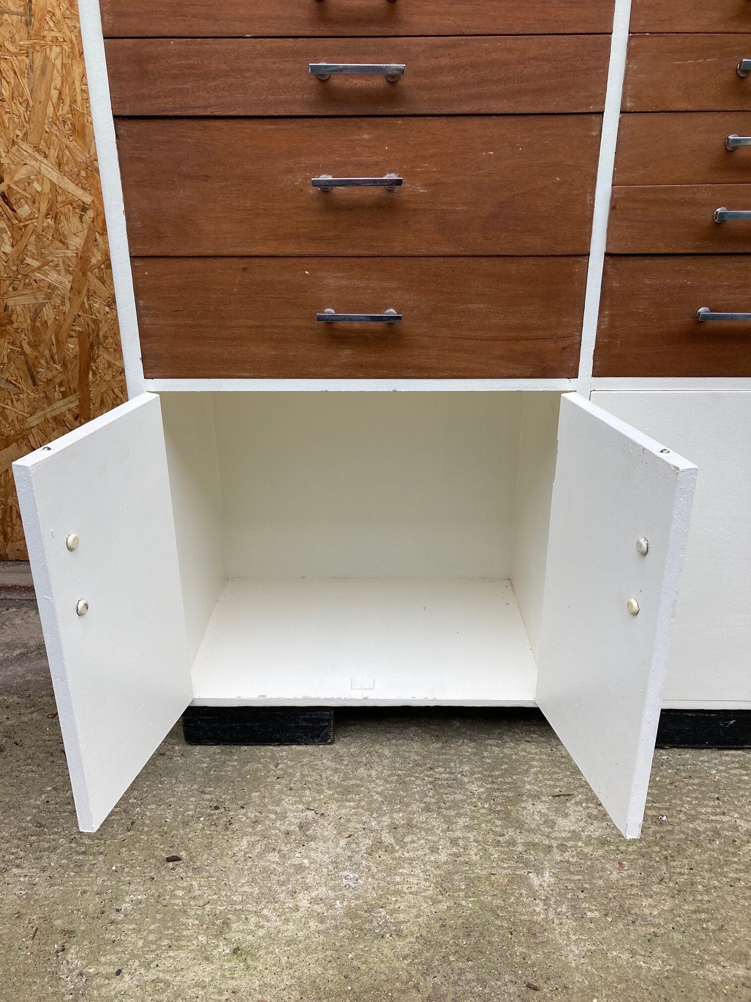 medical-cabinet-5