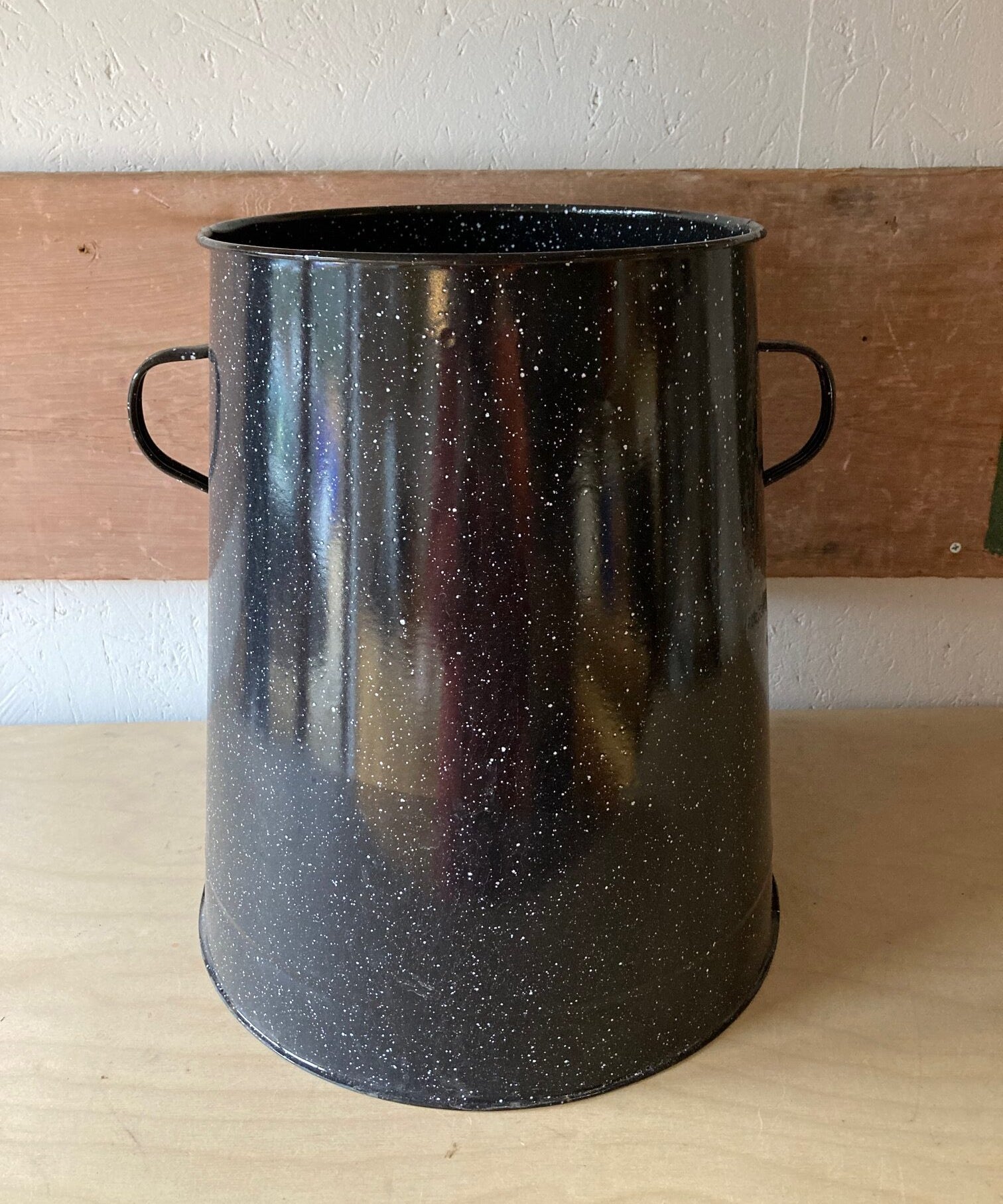 medium-black-galaxy-maggie-1