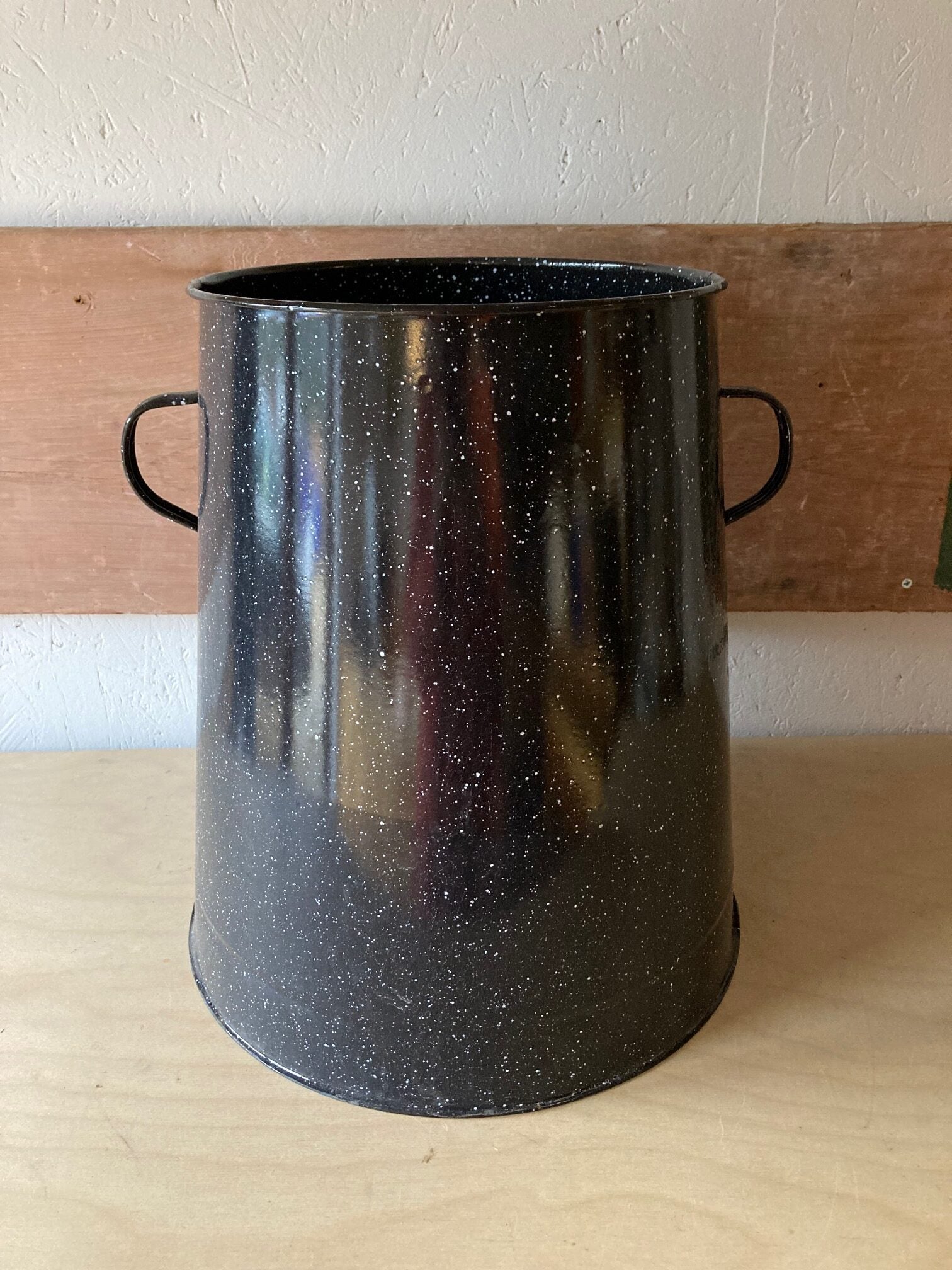 medium-black-galaxy-maggie-1