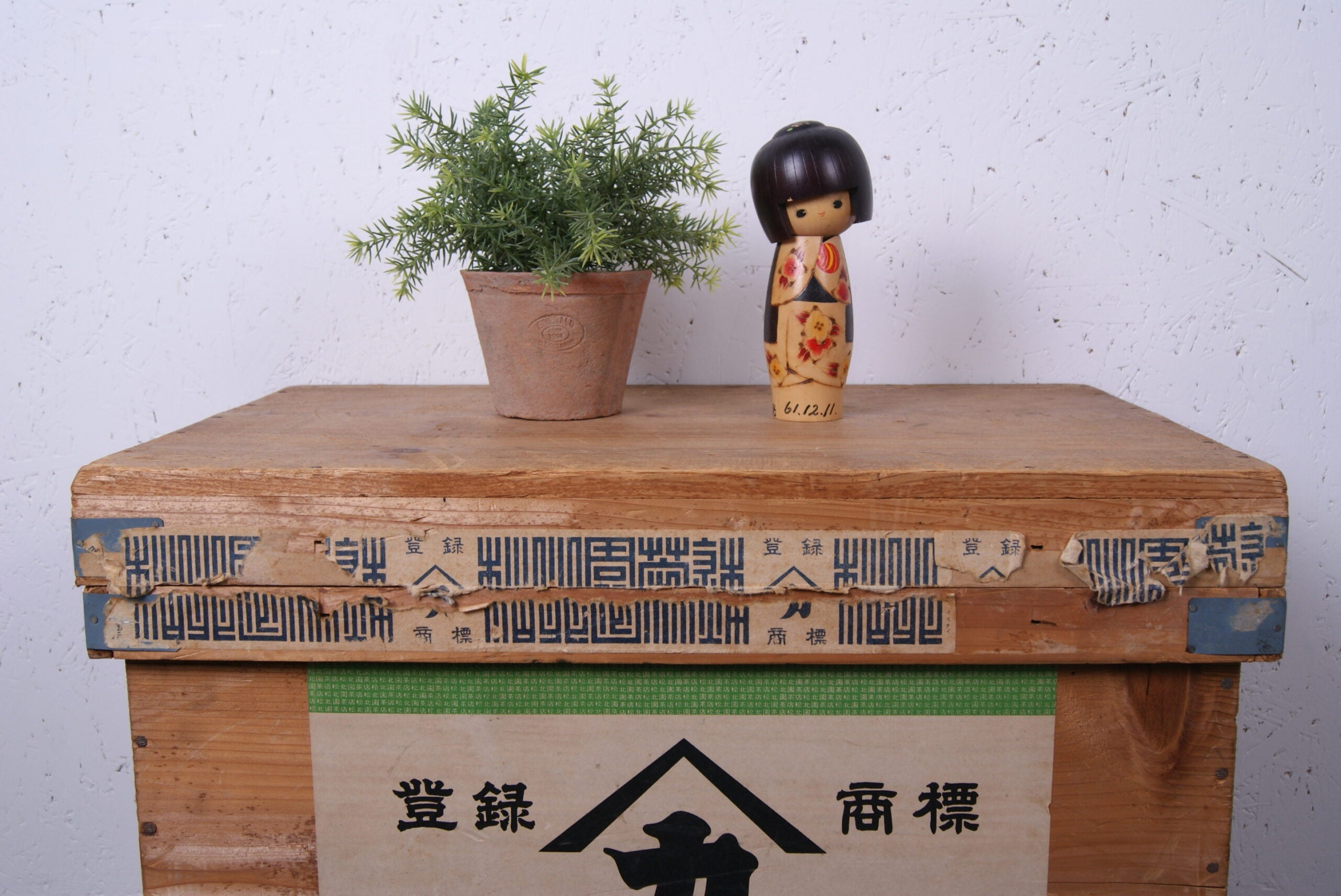 medium-creative-kokeshi-doll-44