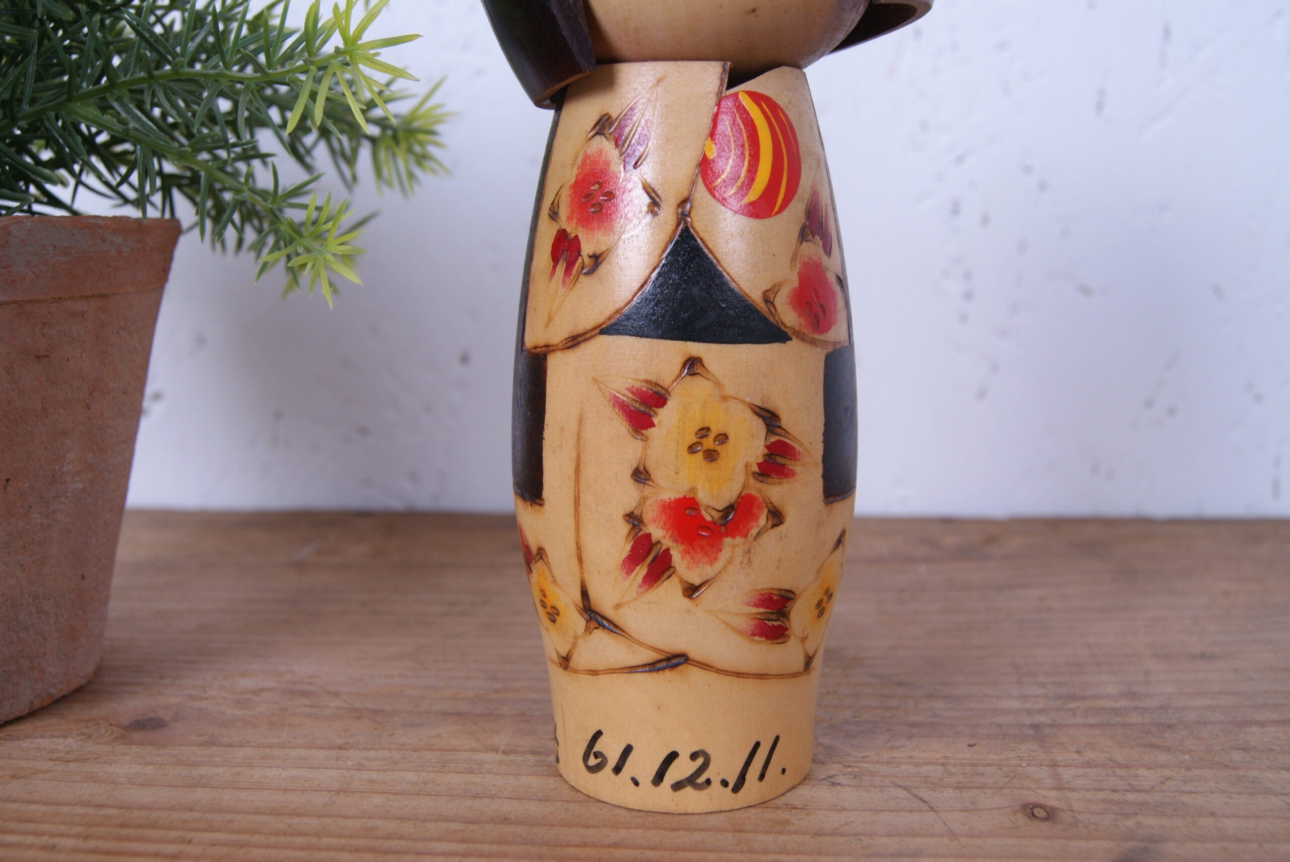 medium-creative-kokeshi-doll-47