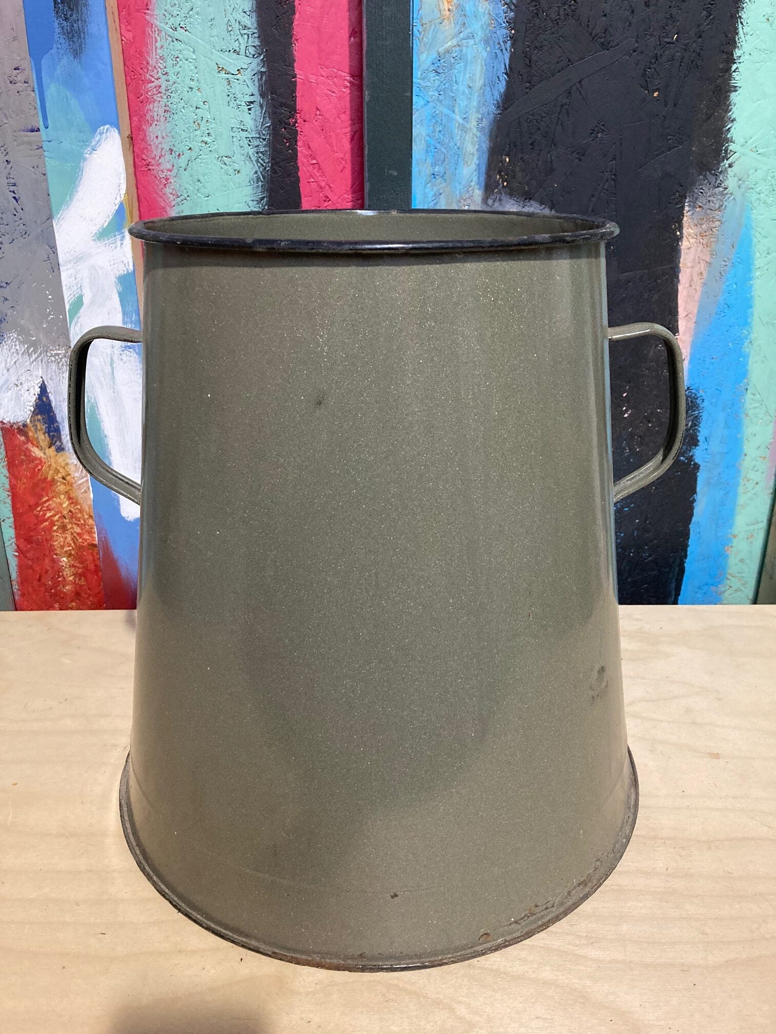 medium-grey-maggie-3