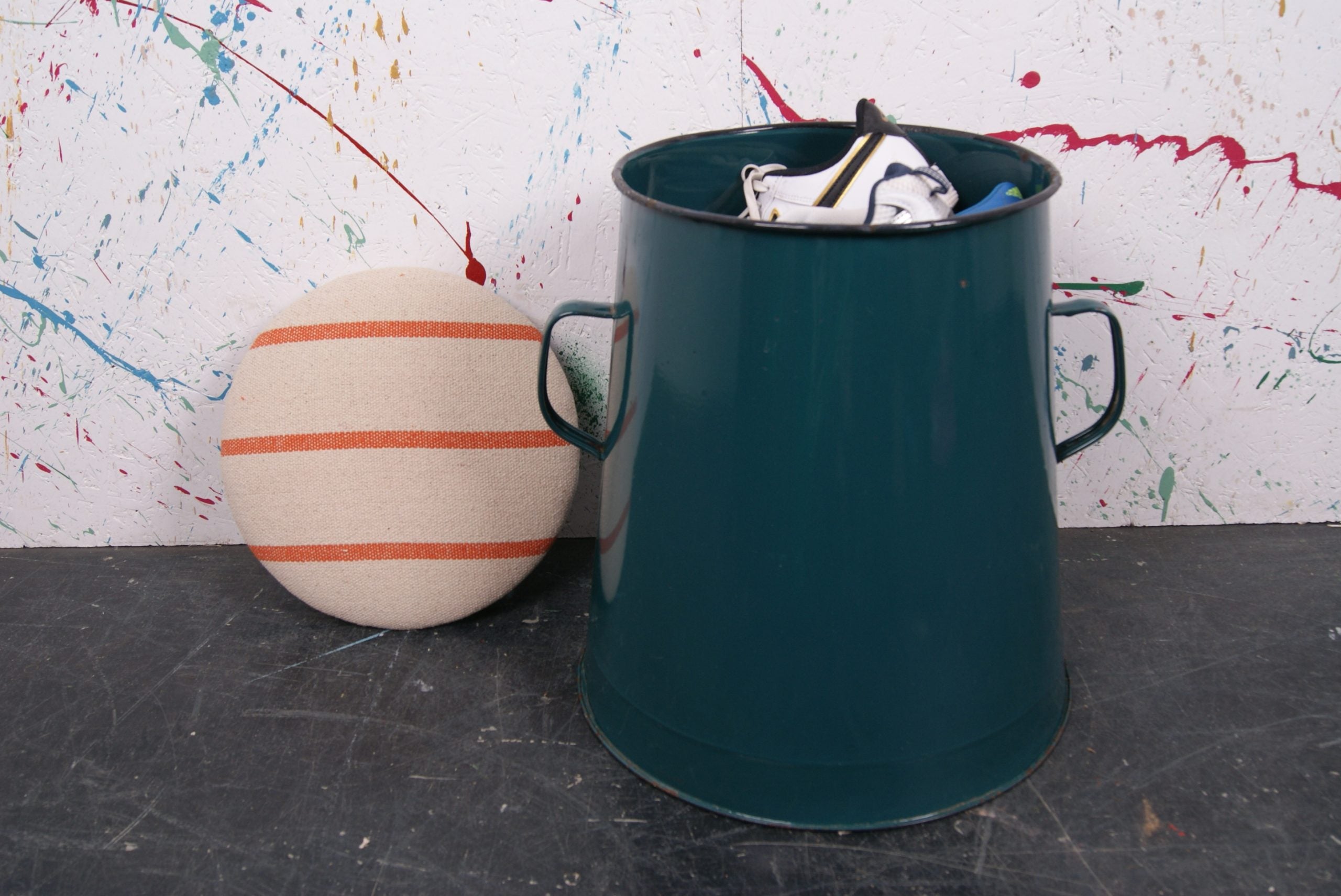 medium-teal-maggie-orange-4