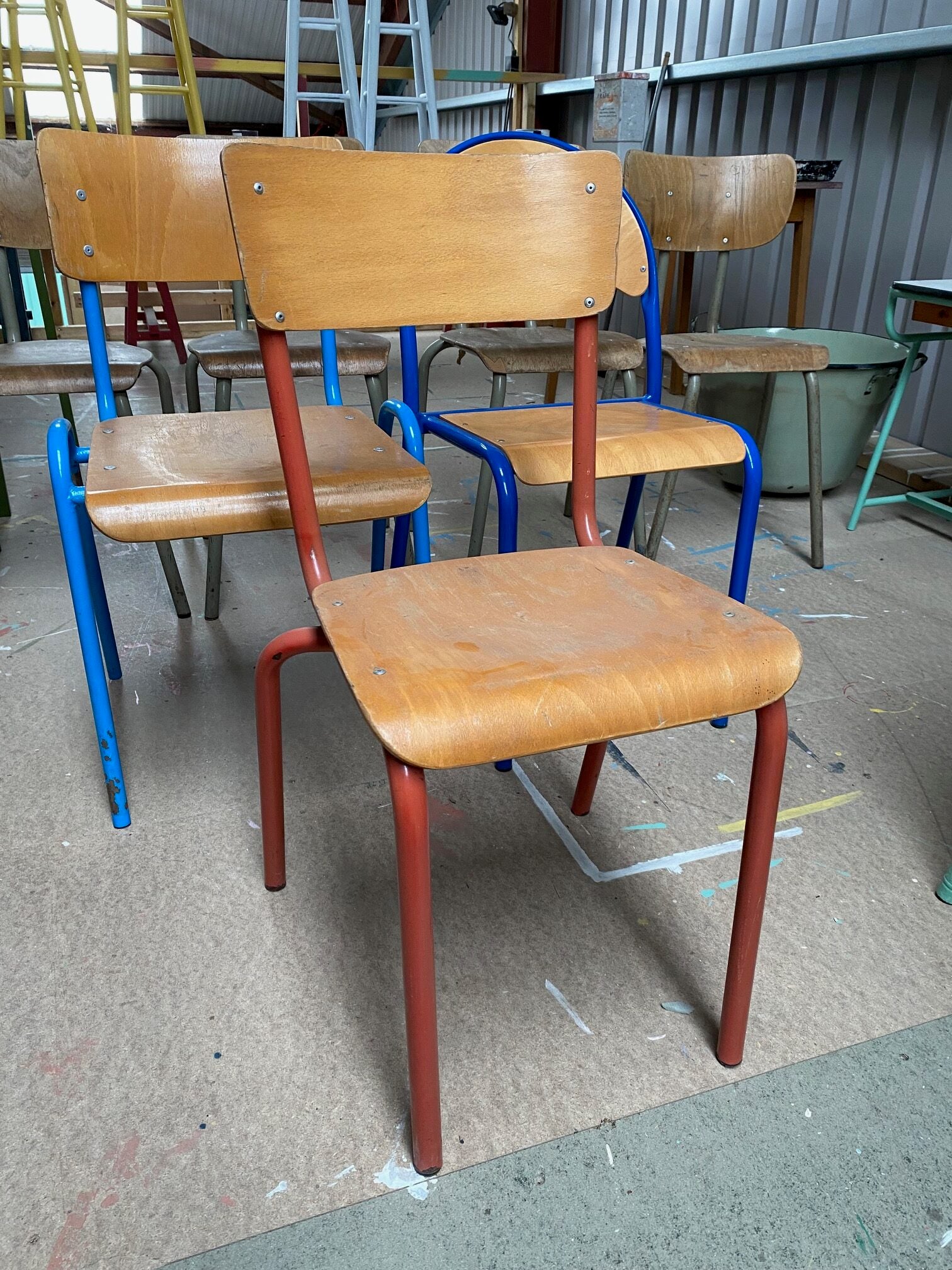 metal-chairs-3