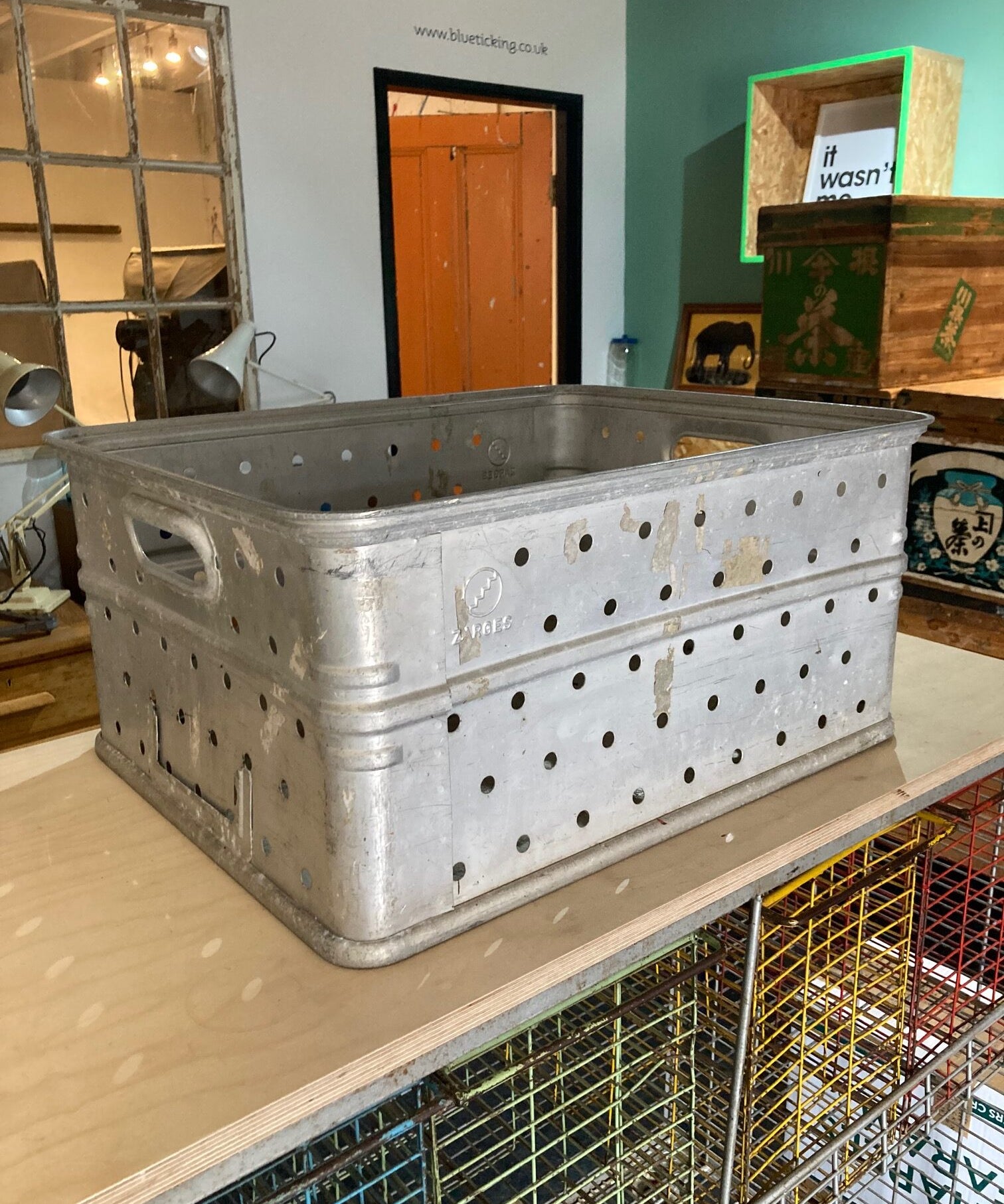 metal-crate-1