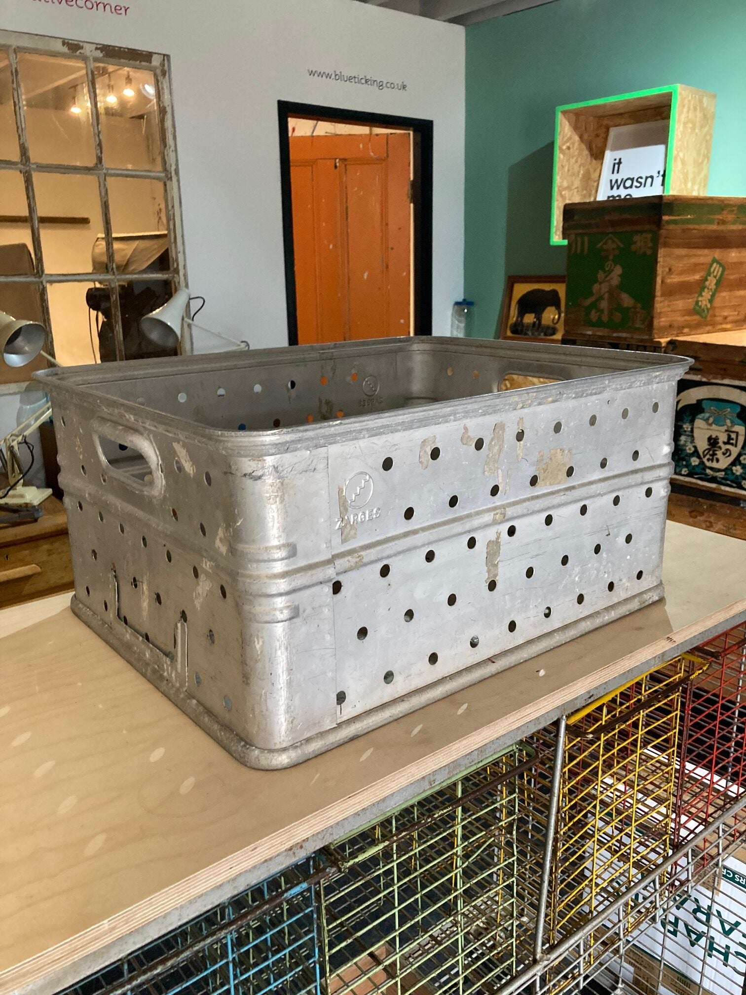 metal-crate-1