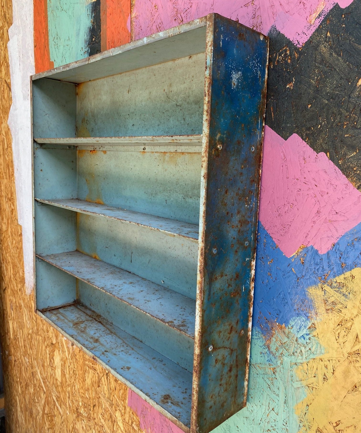 metal-shelf-2