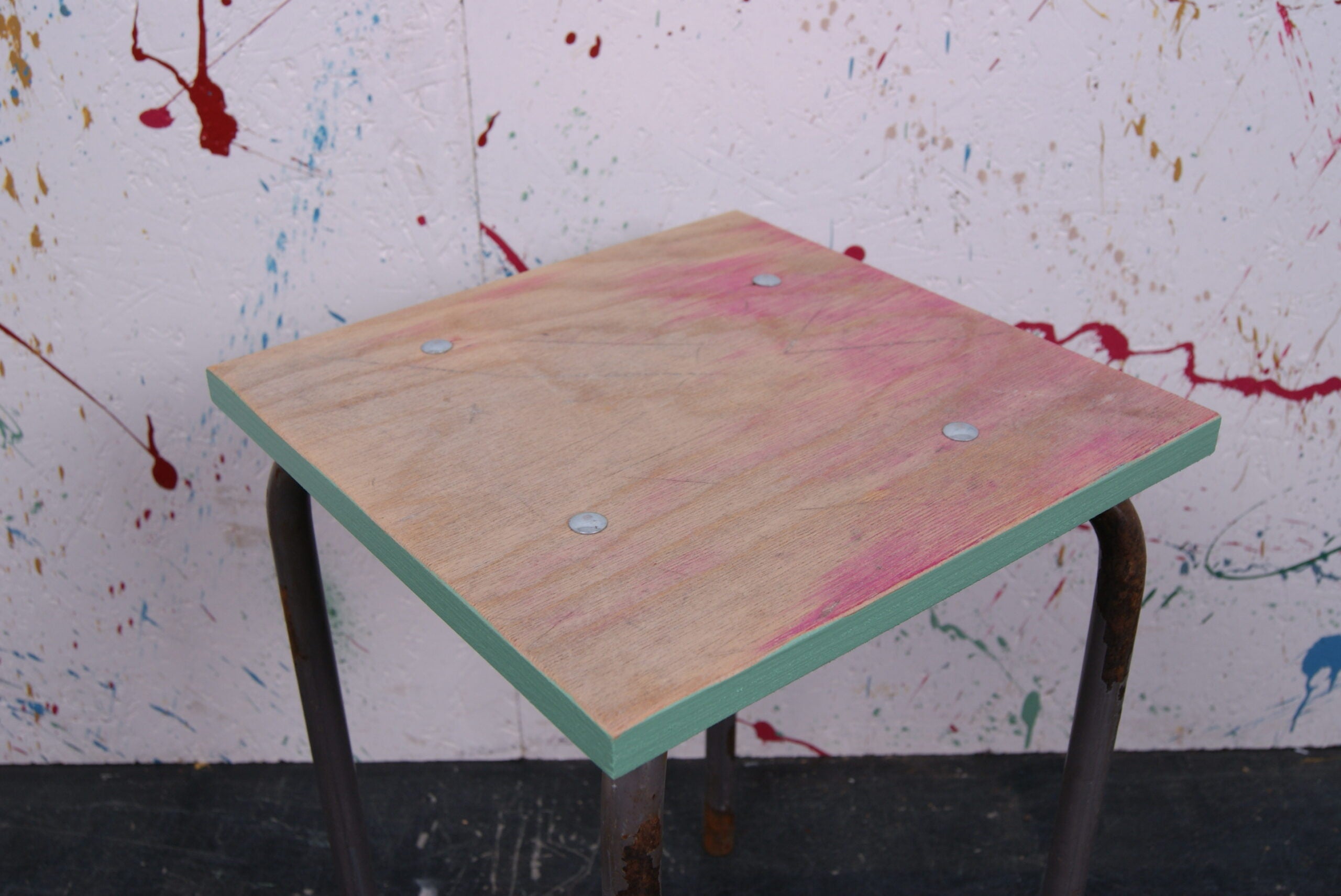 metal-stool-10
