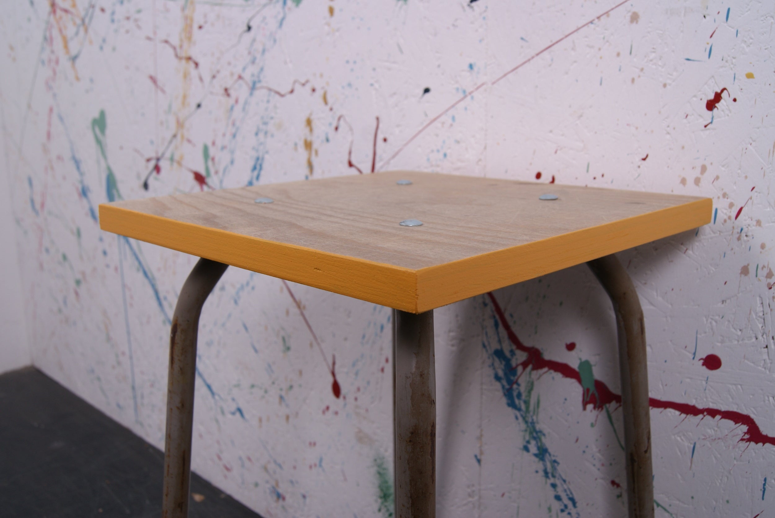metal-stool-3