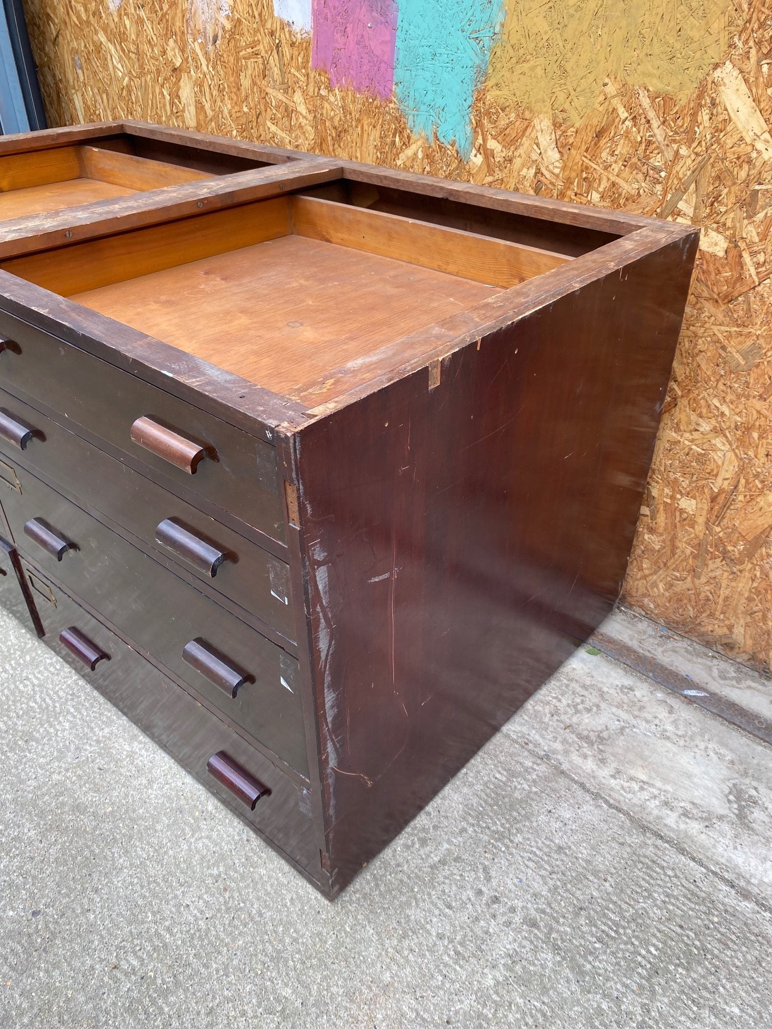 museum-drawers-3
