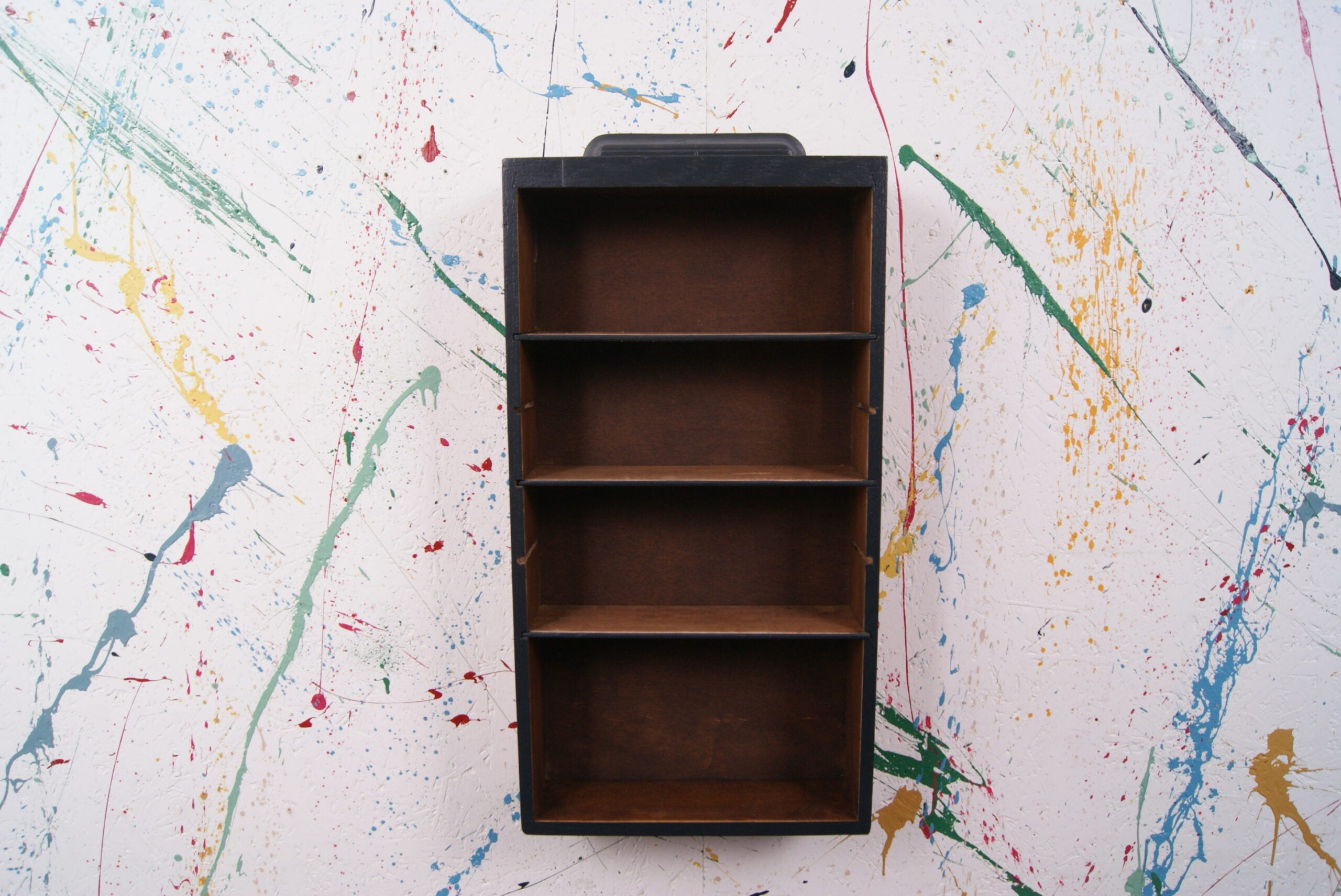 navy-display-shelf-1