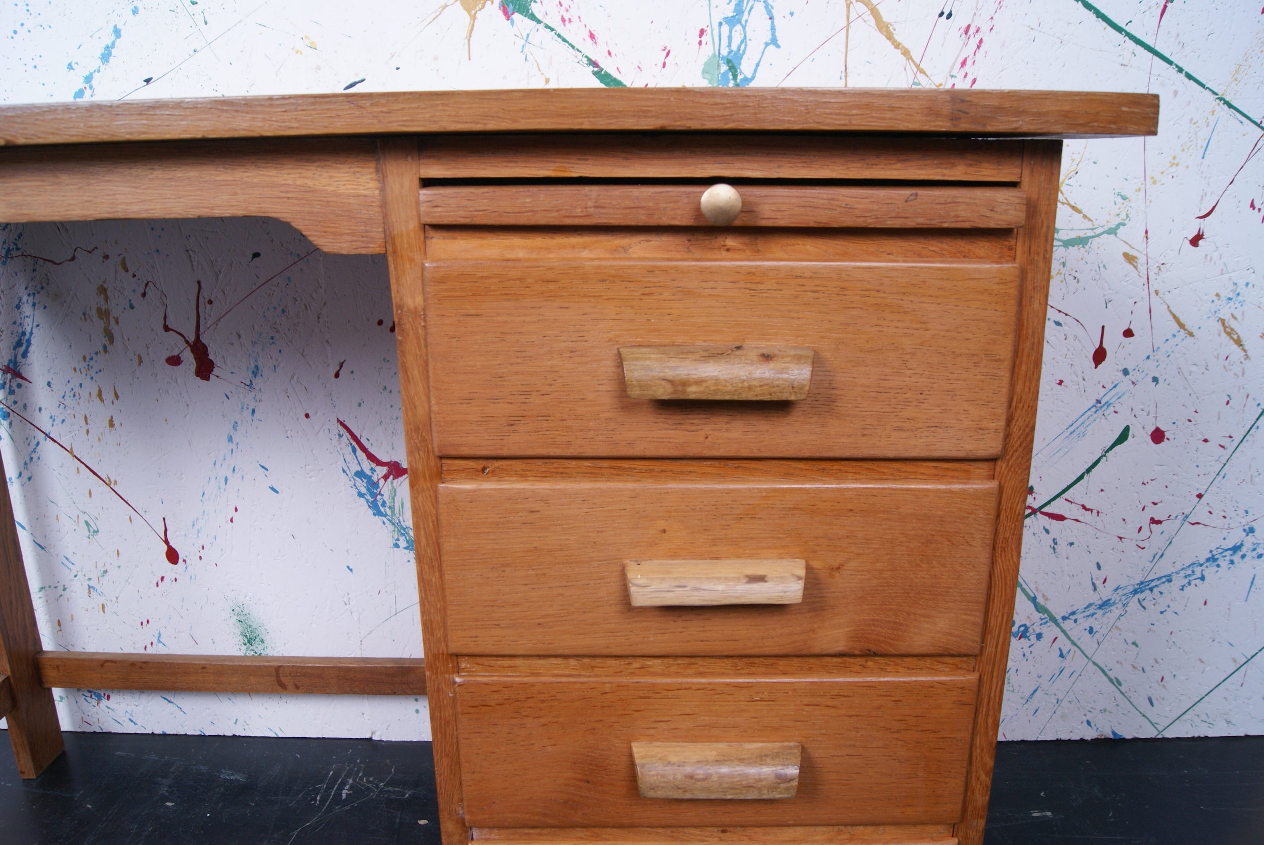 oak-desk-with-drawers-2