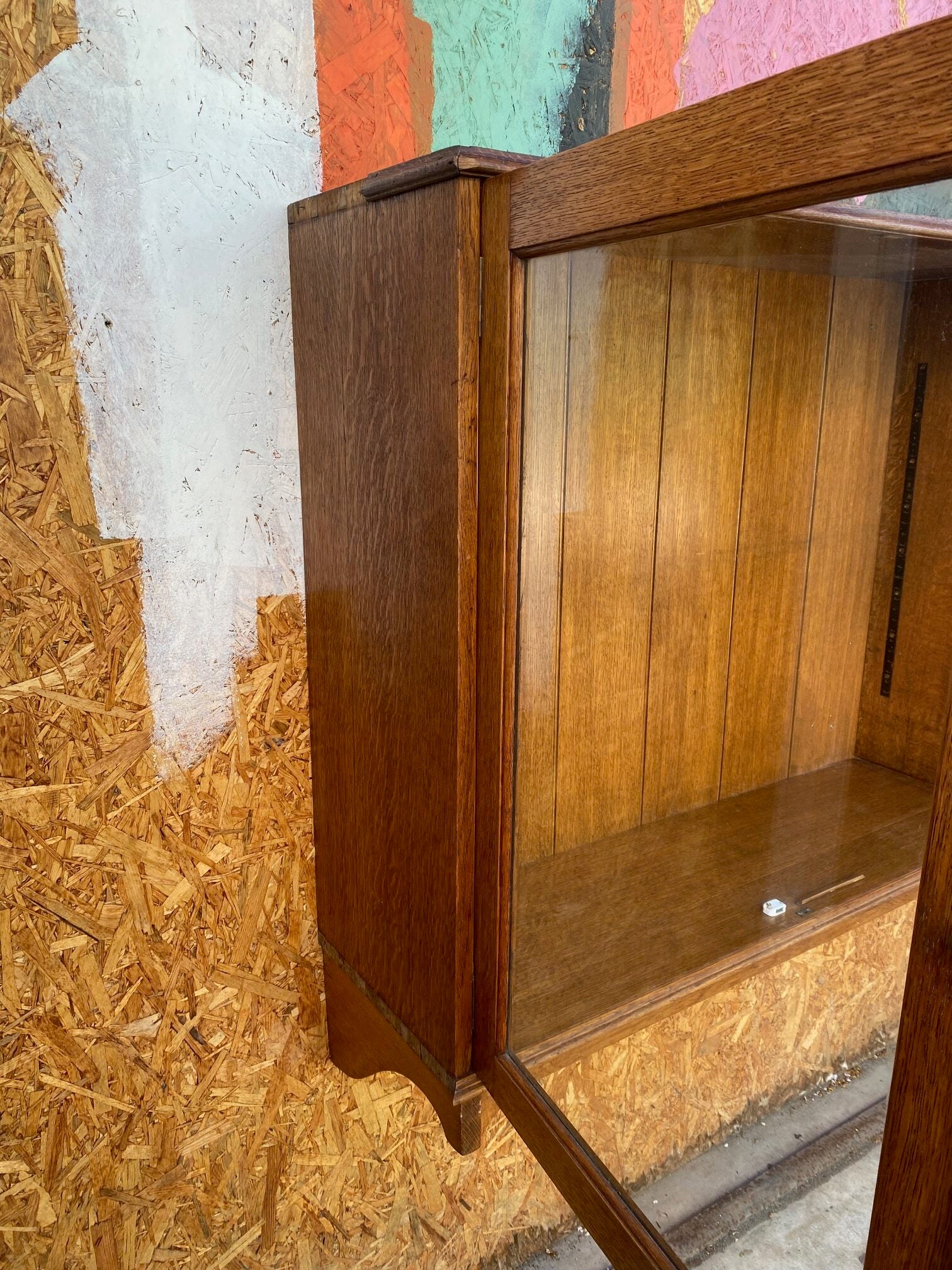 oak-glass-cabinet-5