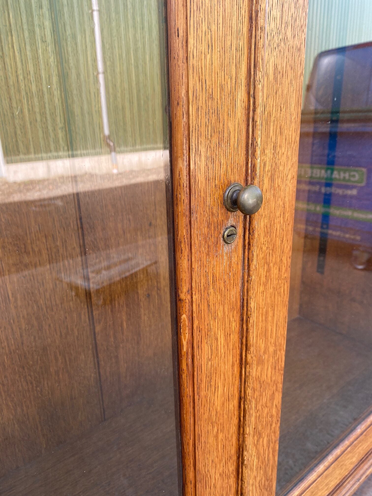 oak-glass-cabinet-8
