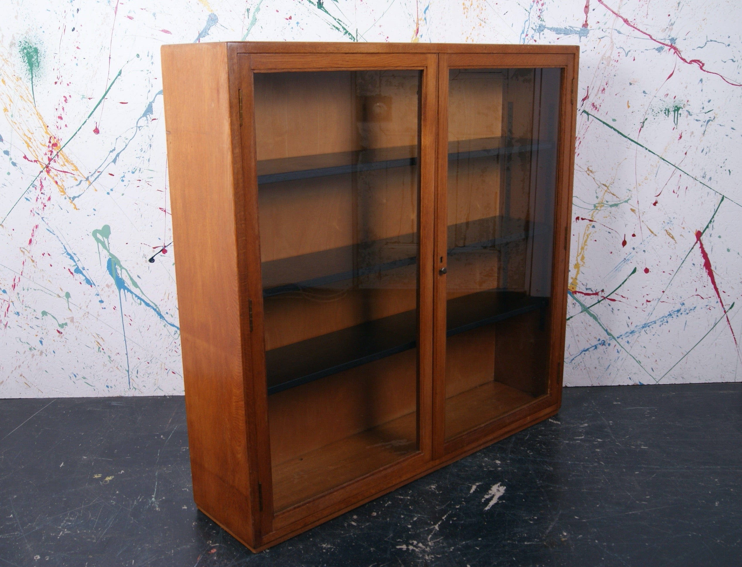 oak-glass-cabinet-8