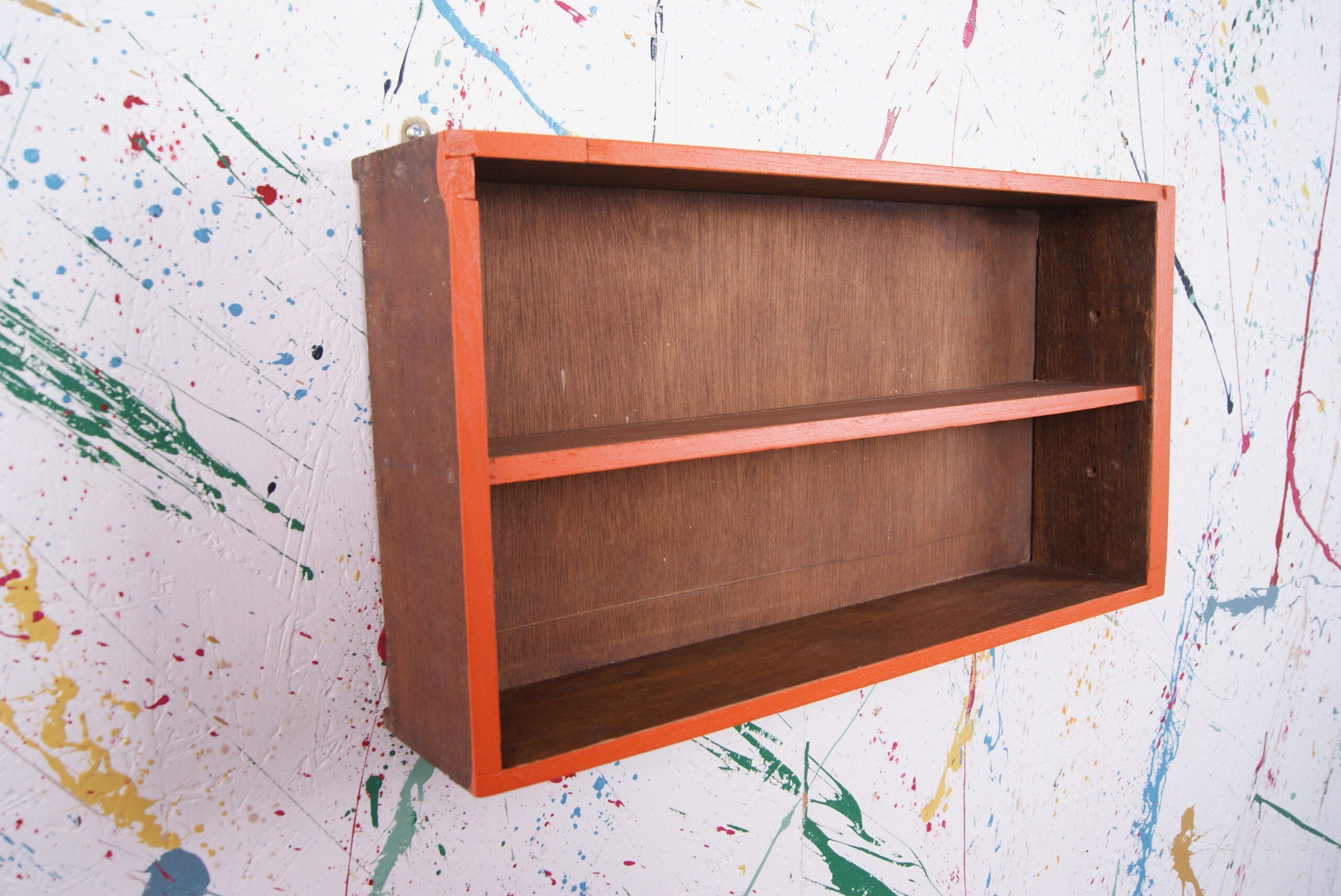 orange-display-shelf-3