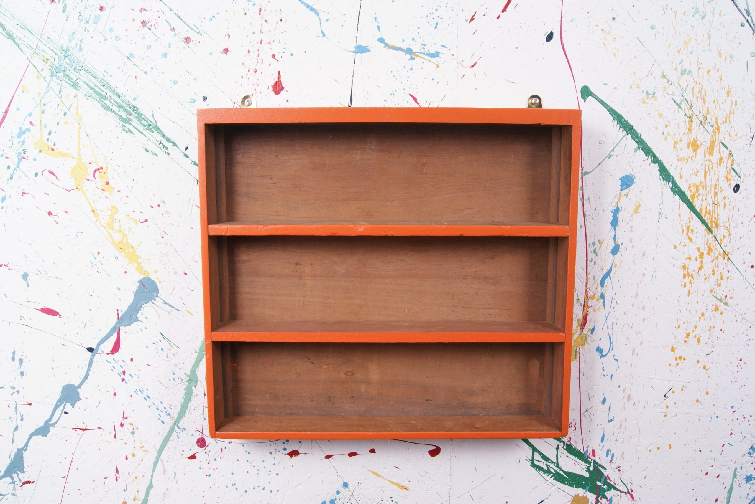 orange-display-shelf-6