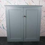 oval-room-blue-cupboard-1