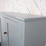 oval-room-blue-cupboard-2