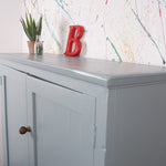 oval-room-blue-cupboard-9