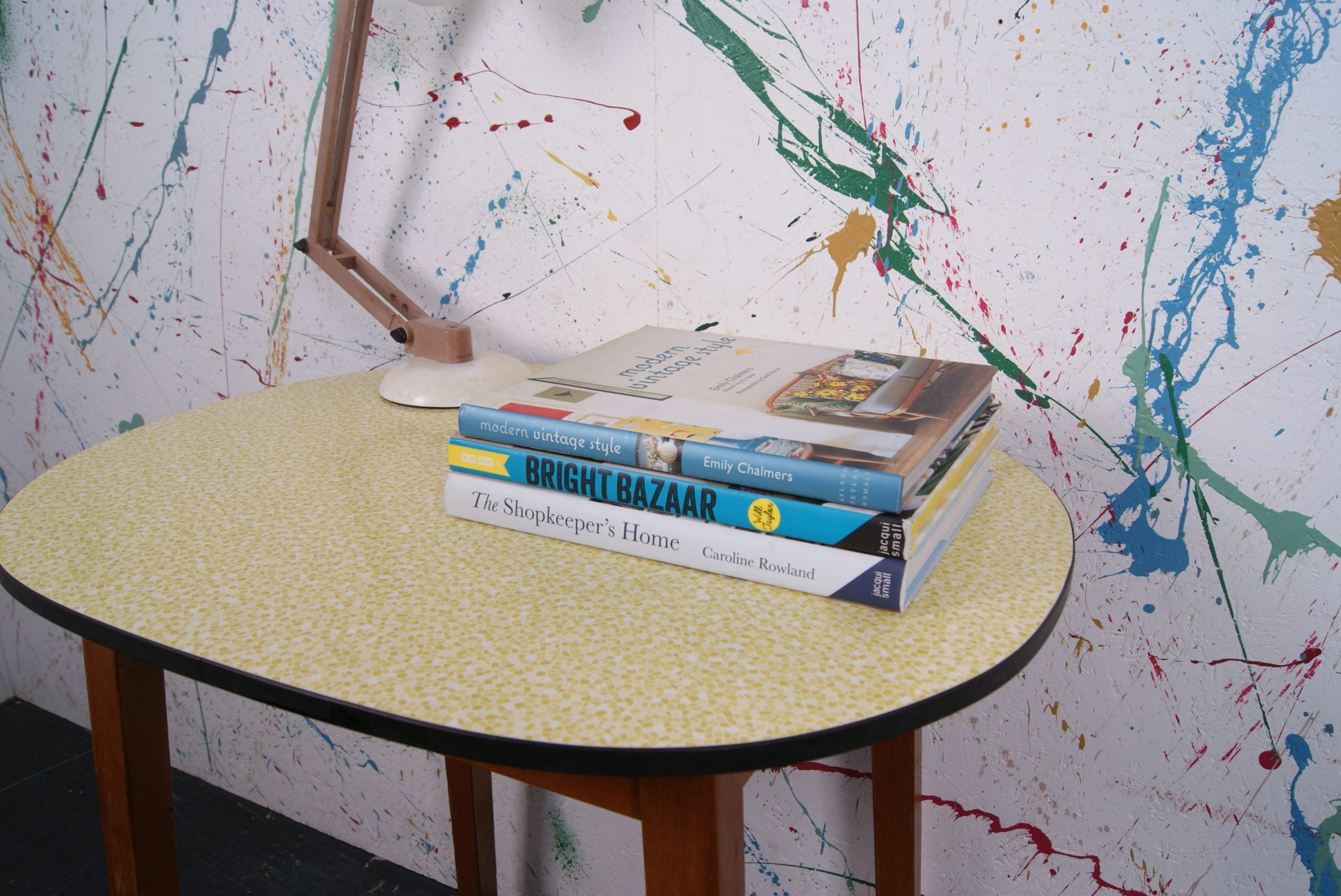 oval-yellow-formica-table-5