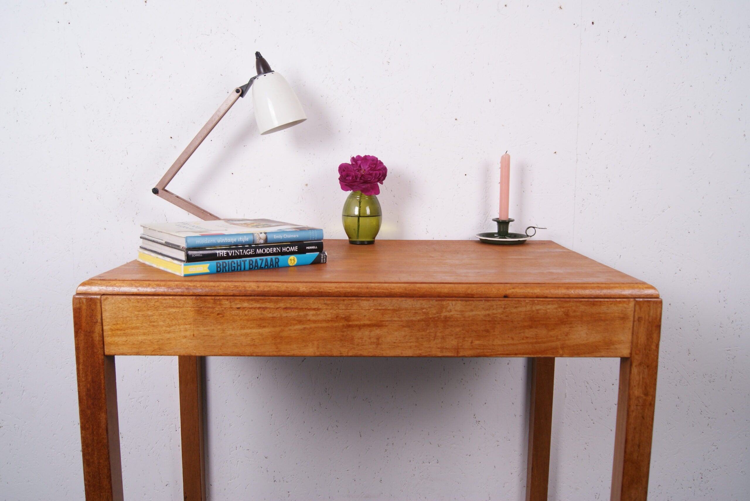 oxford-unit-wooden-table-2