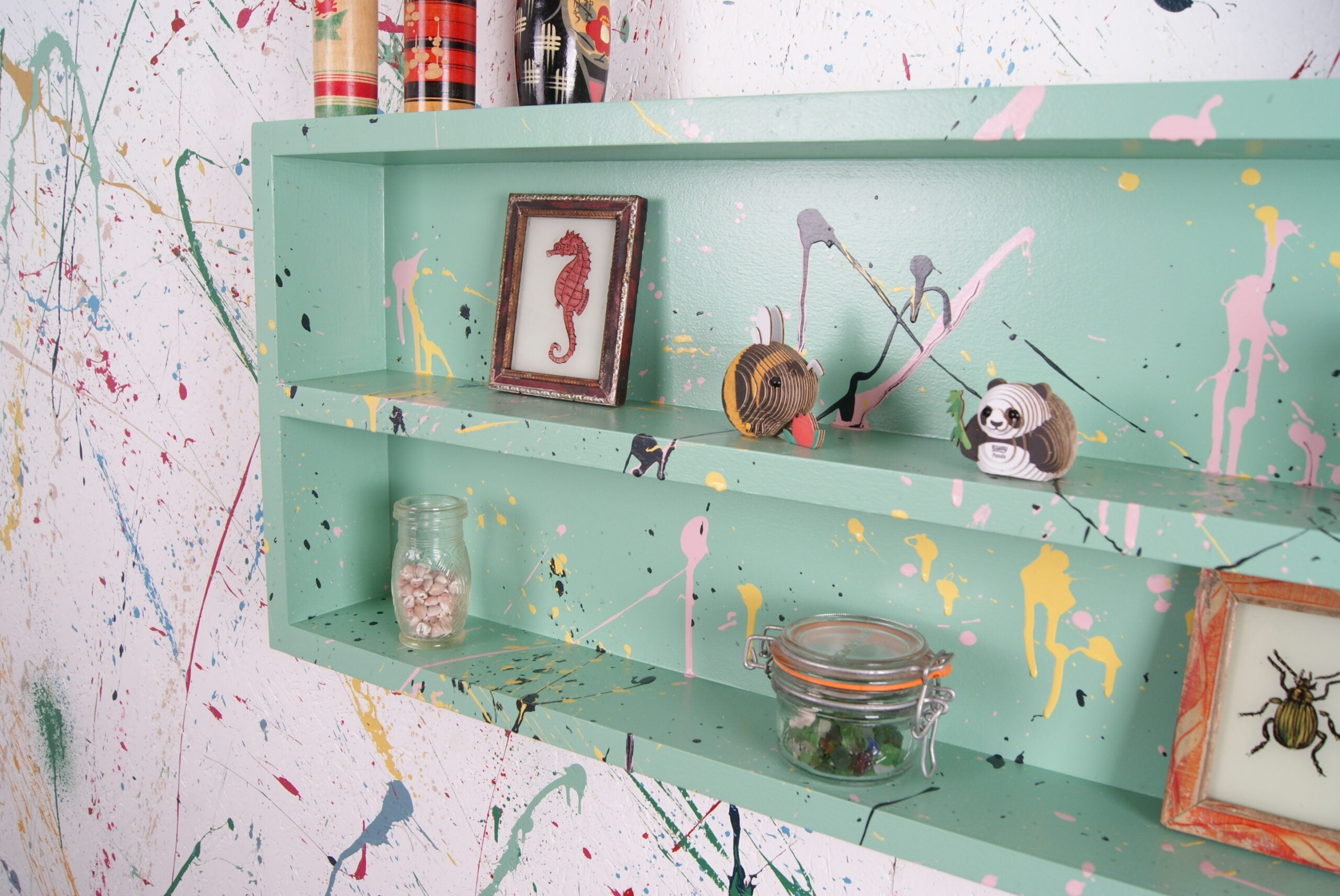 paint-splatter-display-shelf-4