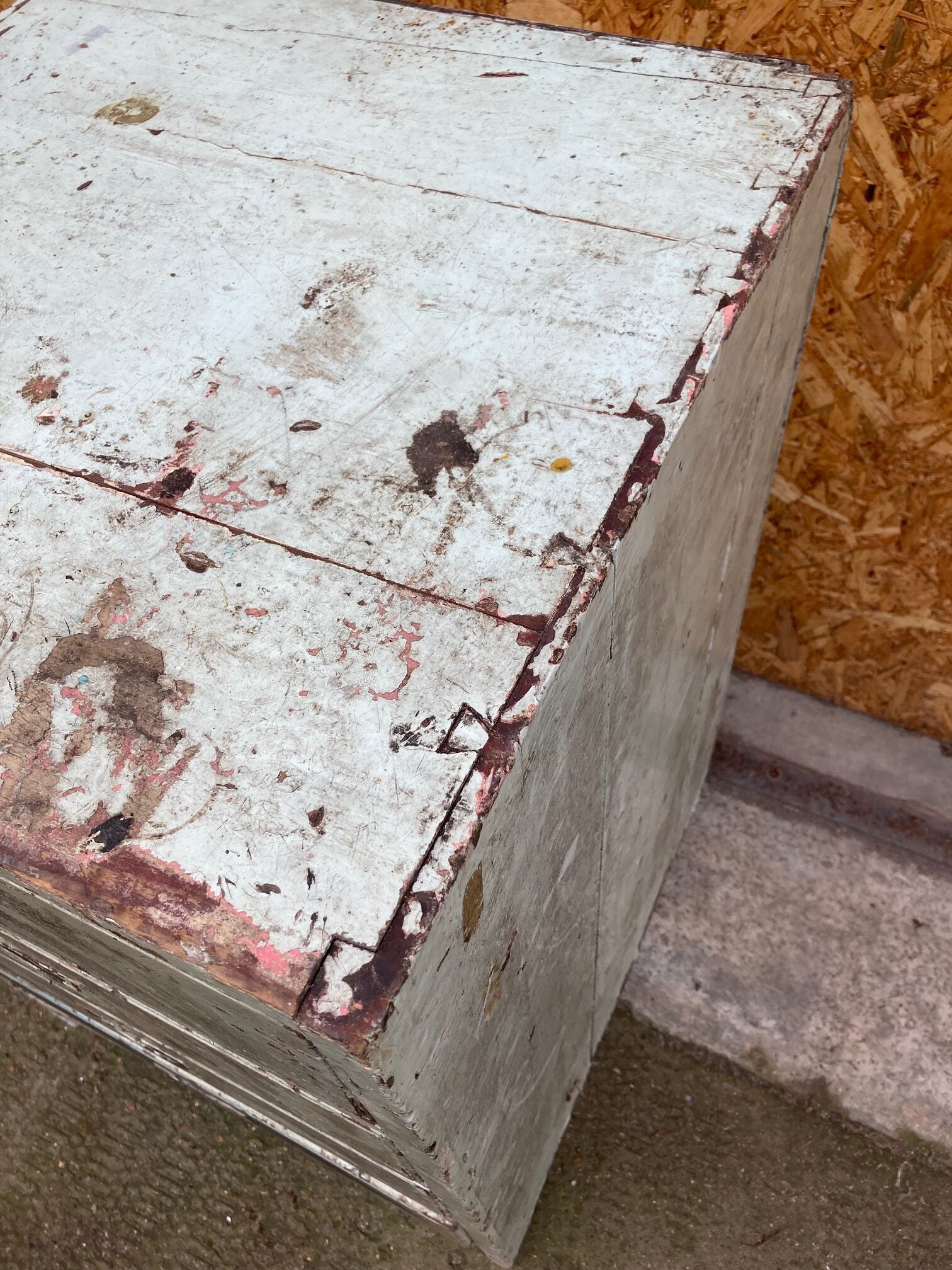 painted-drawer-unit-4