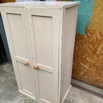 painted-wooden-cupboard-2