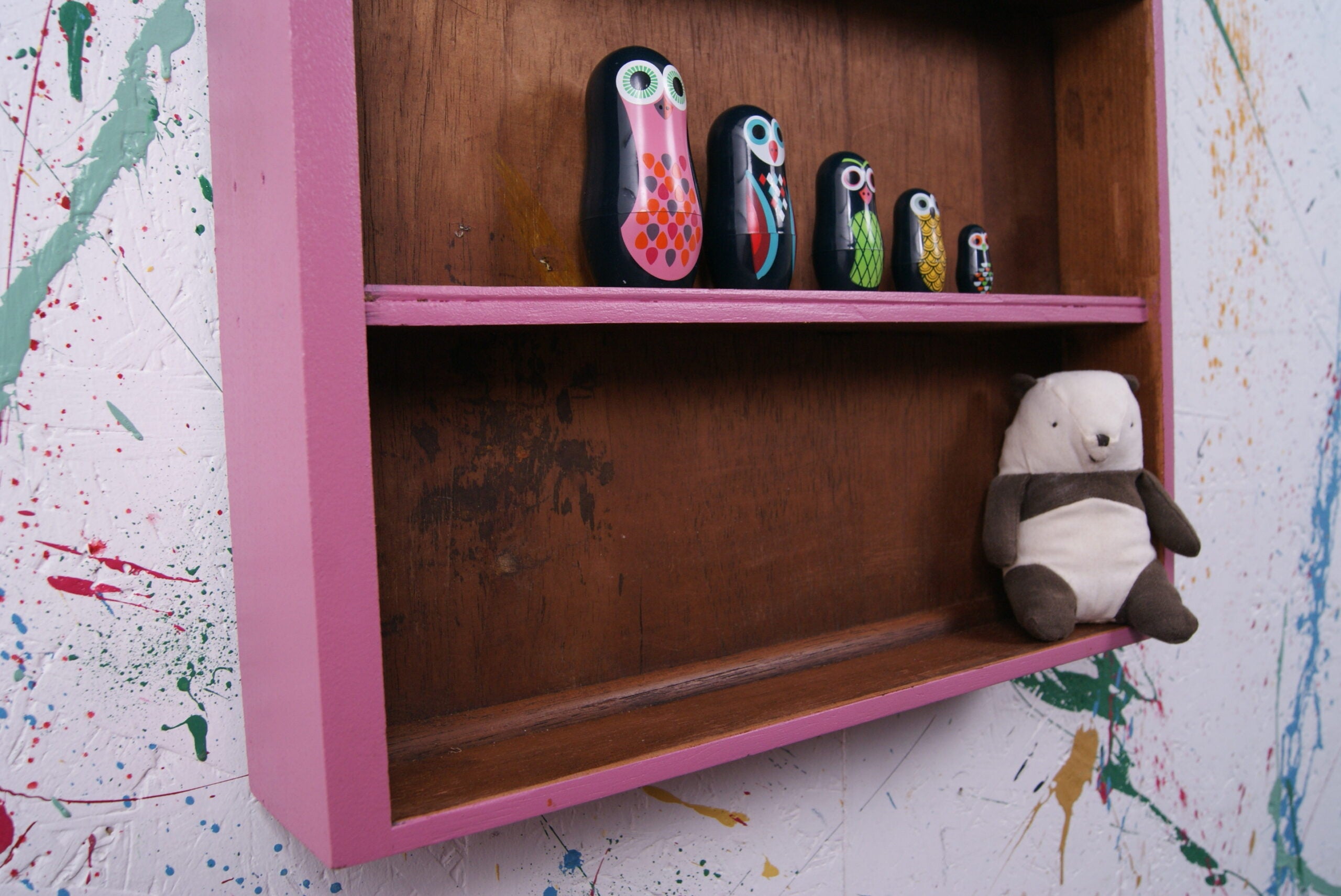 pink-display-shelf-5