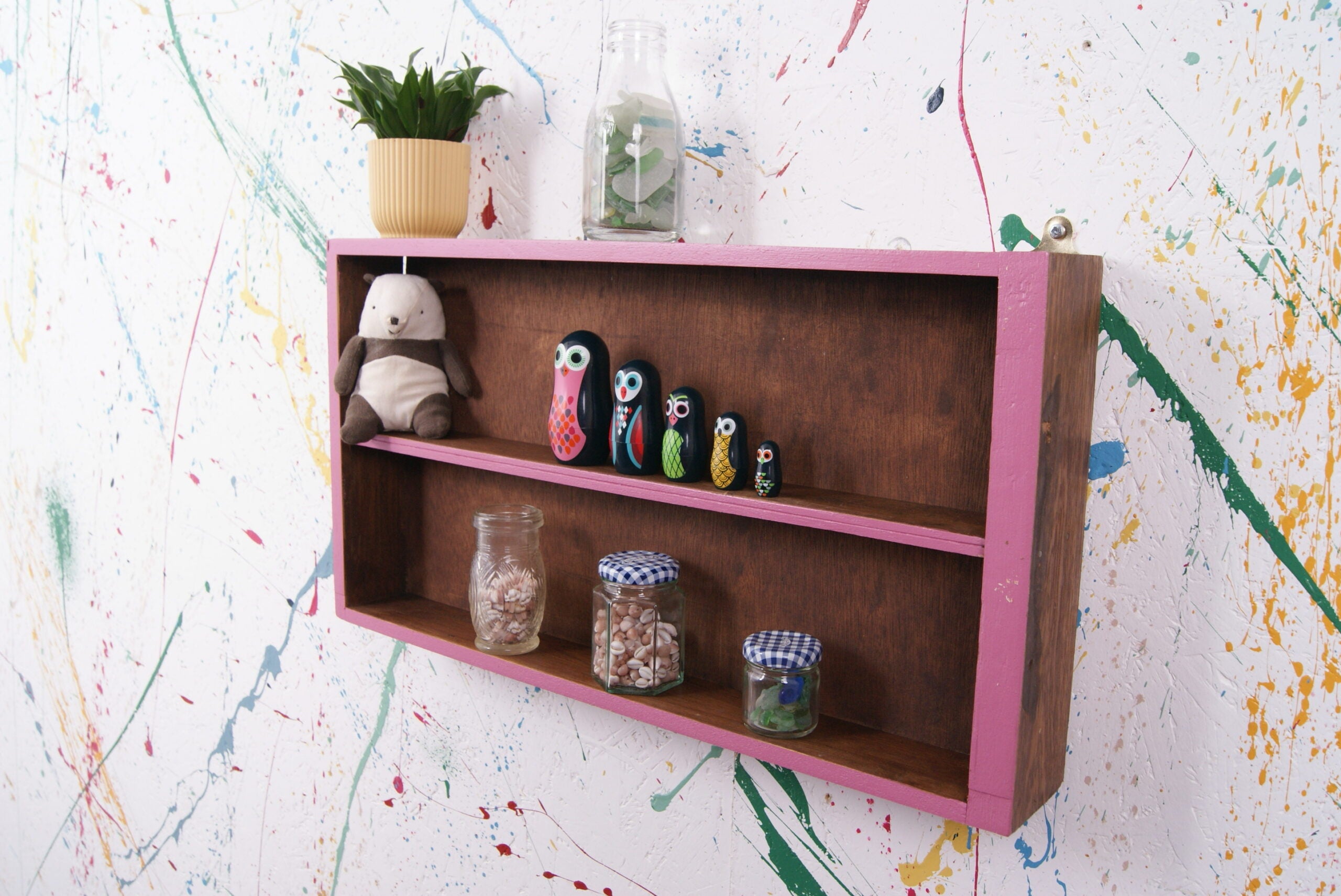 pink-display-shelf-7
