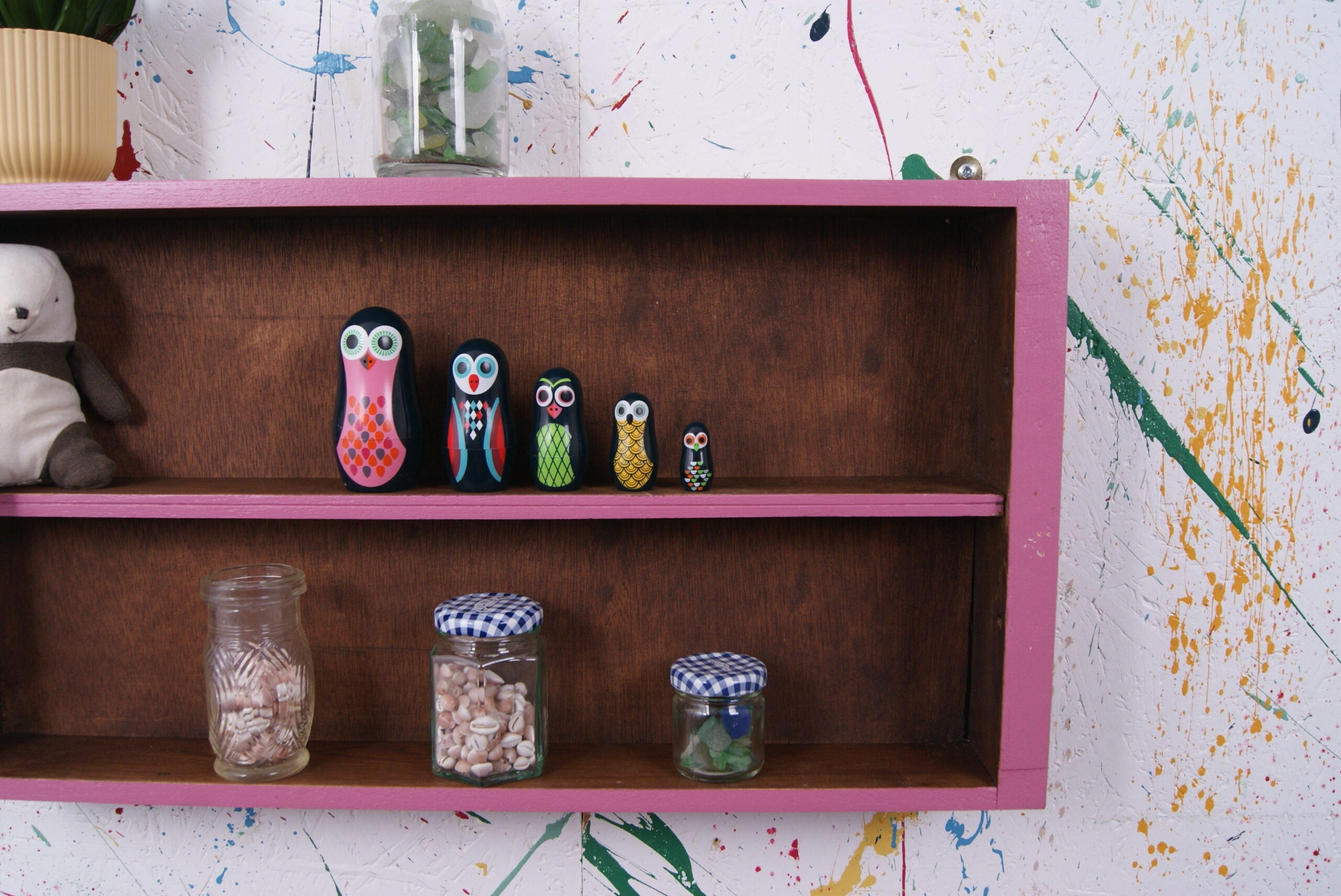 pink-display-shelf-8